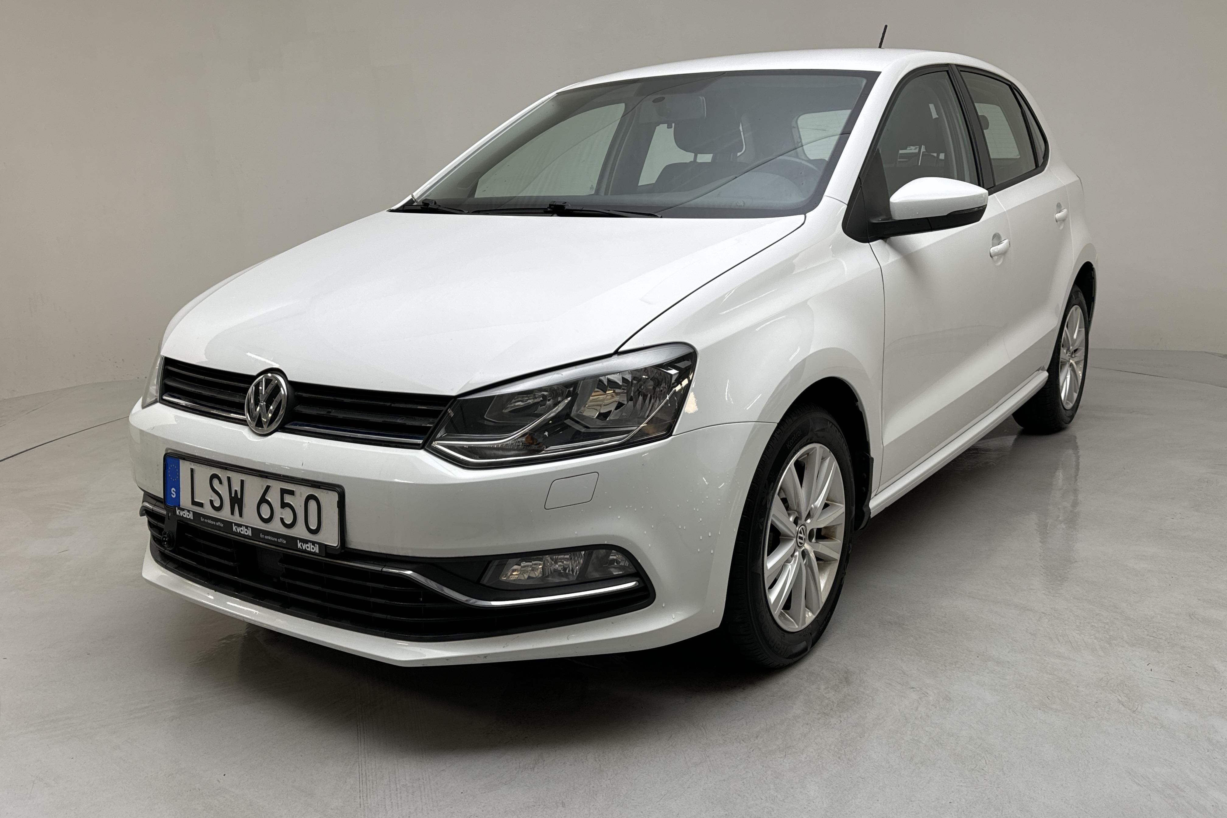 VW Polo 1.4 TDI 5dr (90hk) - 62 020 km - Manual - white - 2015