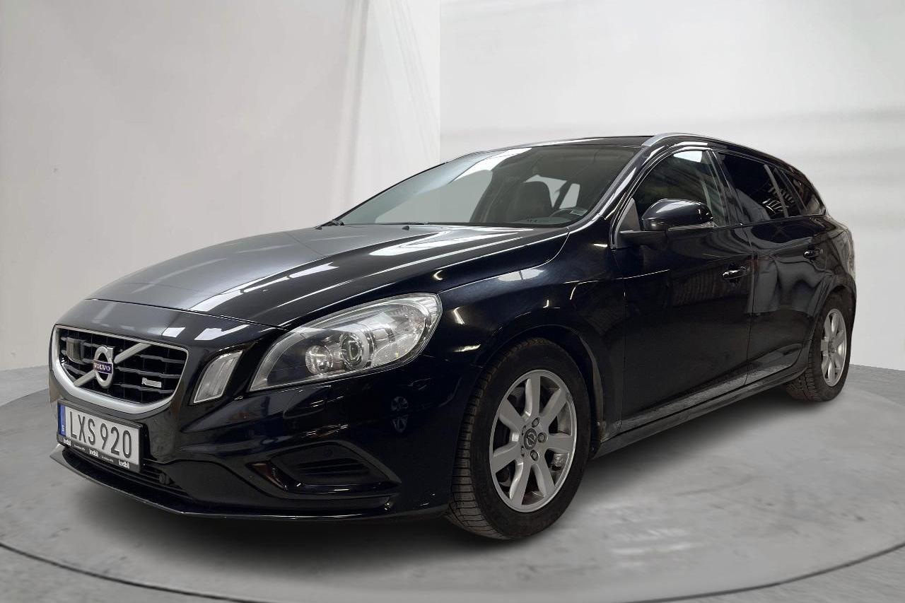 Volvo V60 T6 AWD (304hk) - 157 940 km - Automaatne - must - 2012