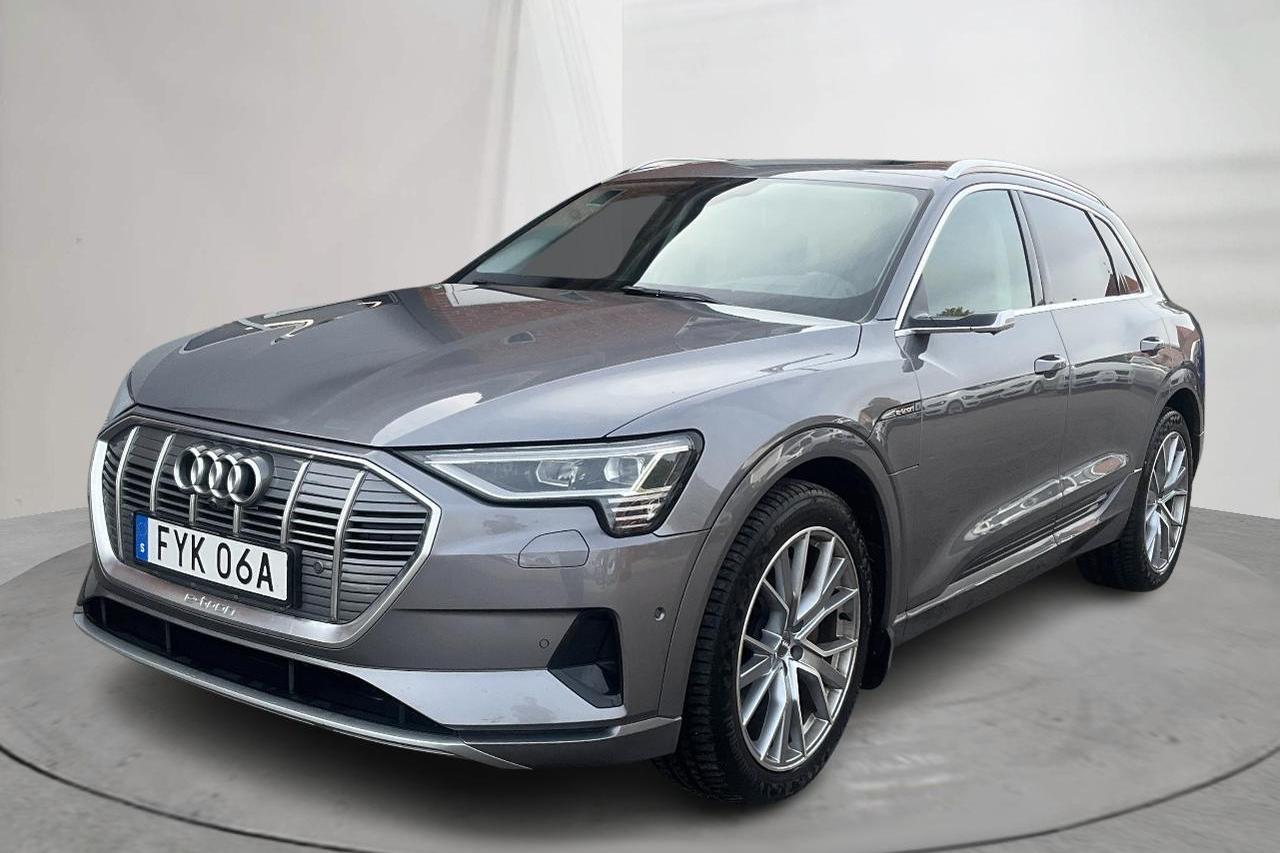 Audi e-tron 55 quattro 95 kWh (360hk) - 8 037 mil - Automat - grå - 2021