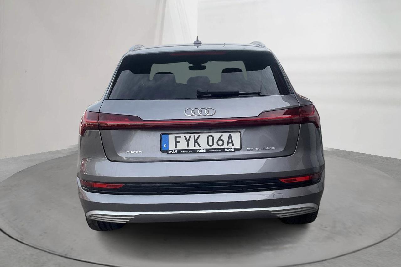 Audi e-tron 55 quattro 95 kWh (360hk) - 80 370 km - Automatic - gray - 2021