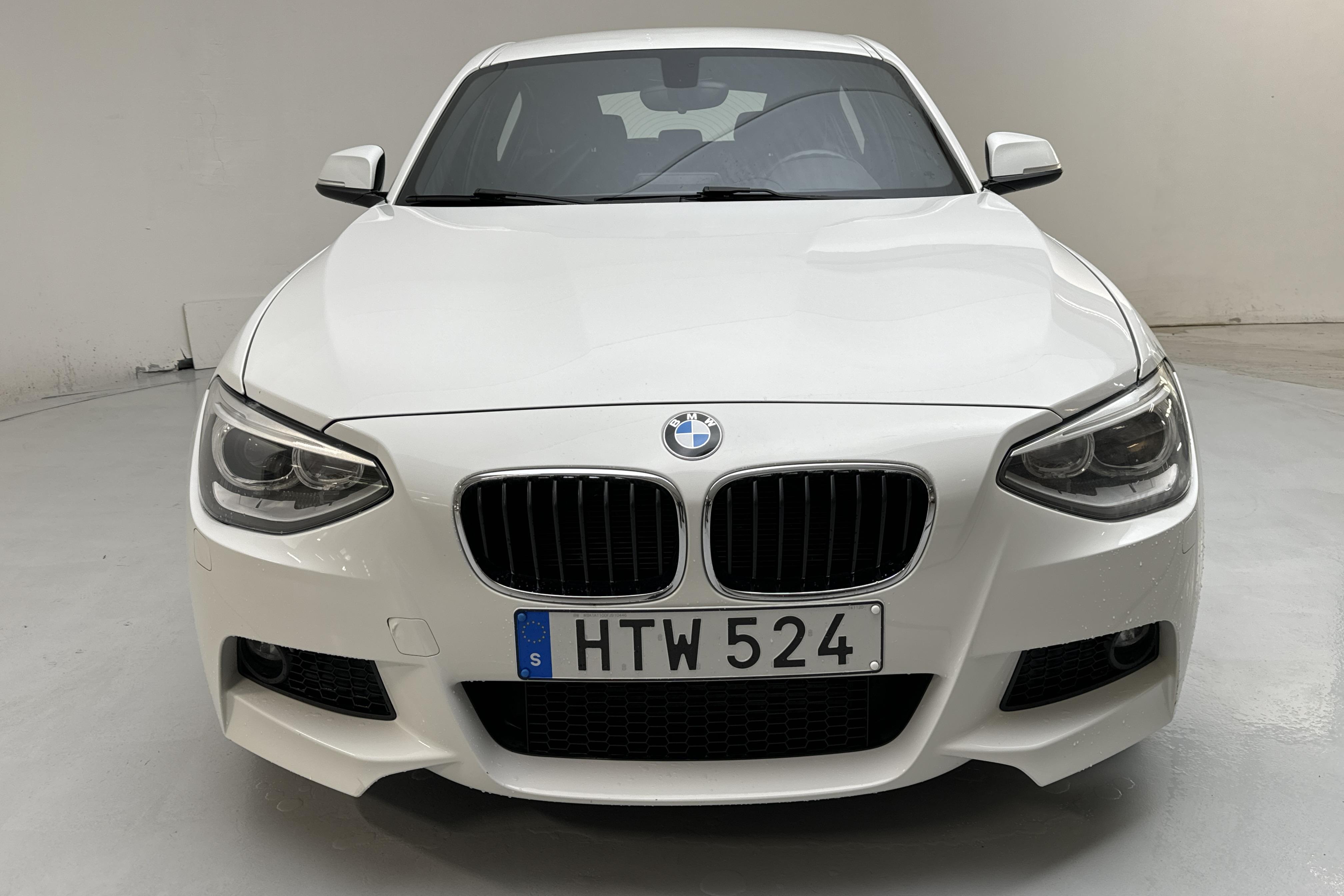 BMW 116i 5dr, F20 (136hk) - 145 080 km - Käsitsi - valge - 2015