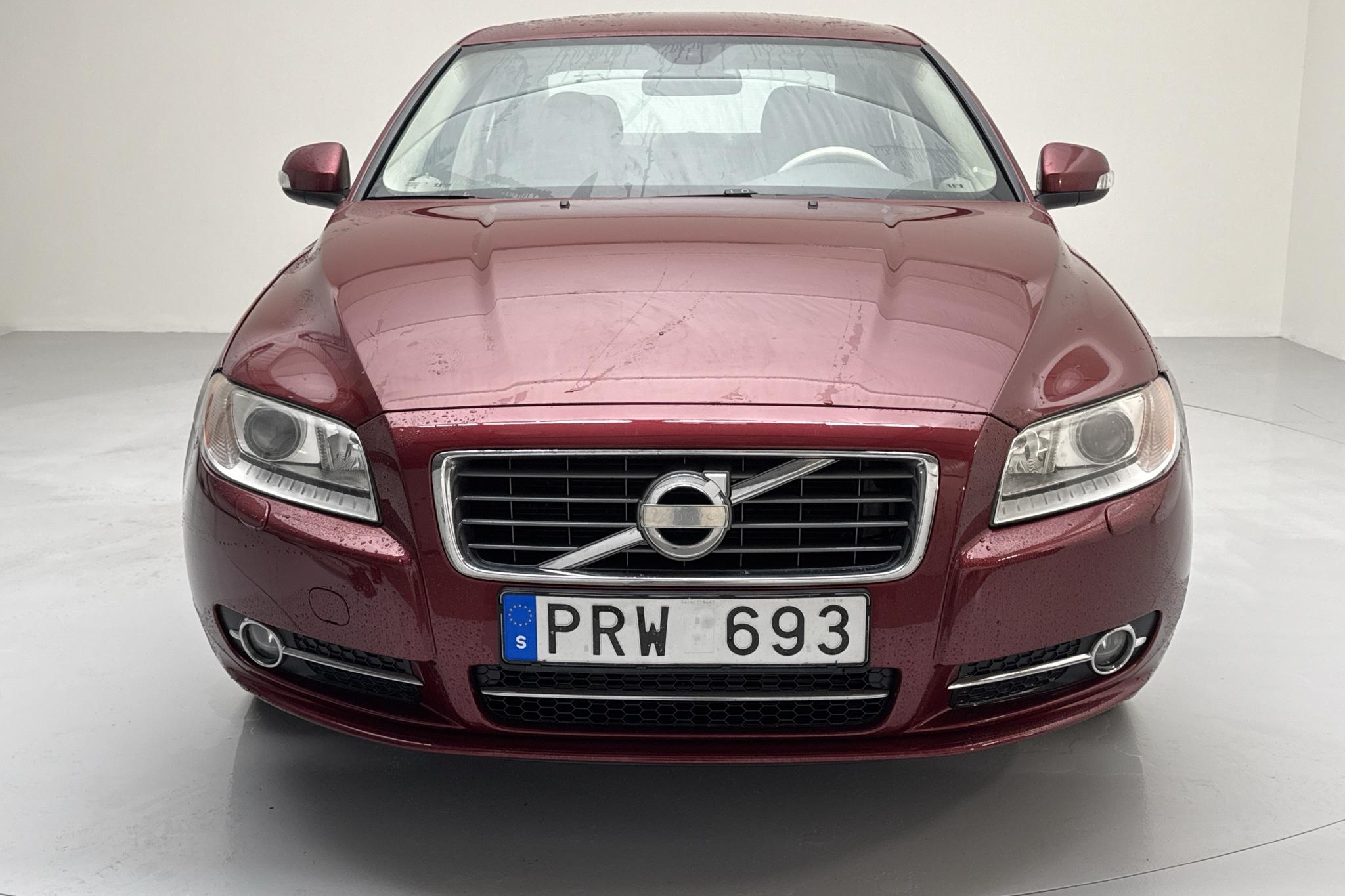 Volvo S80 2.0D (136hk) - 268 140 km - Käsitsi - punane - 2010