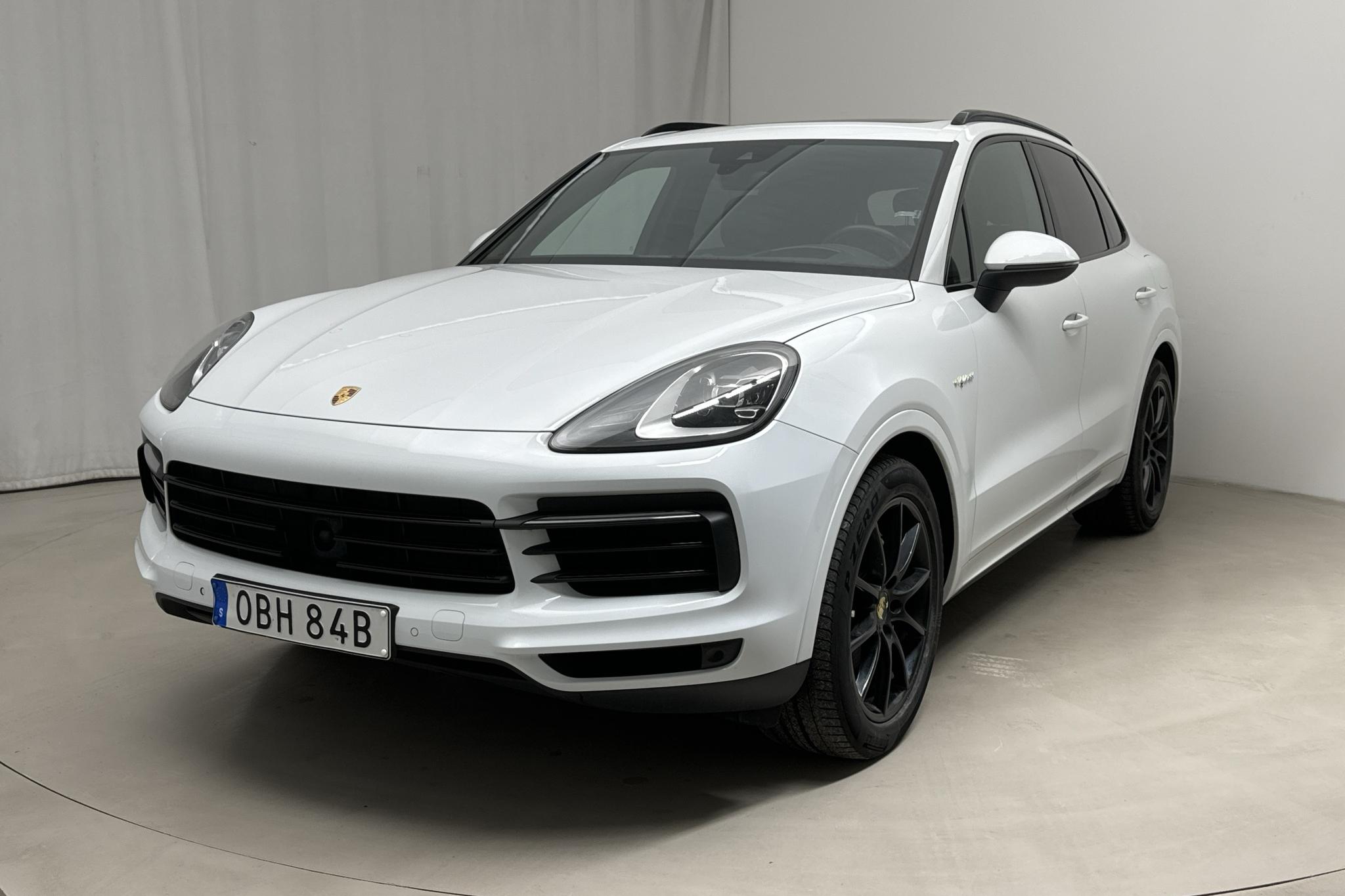 Porsche Cayenne E-hybrid (462hk) - 74 190 km - Automaattinen - valkoinen - 2020