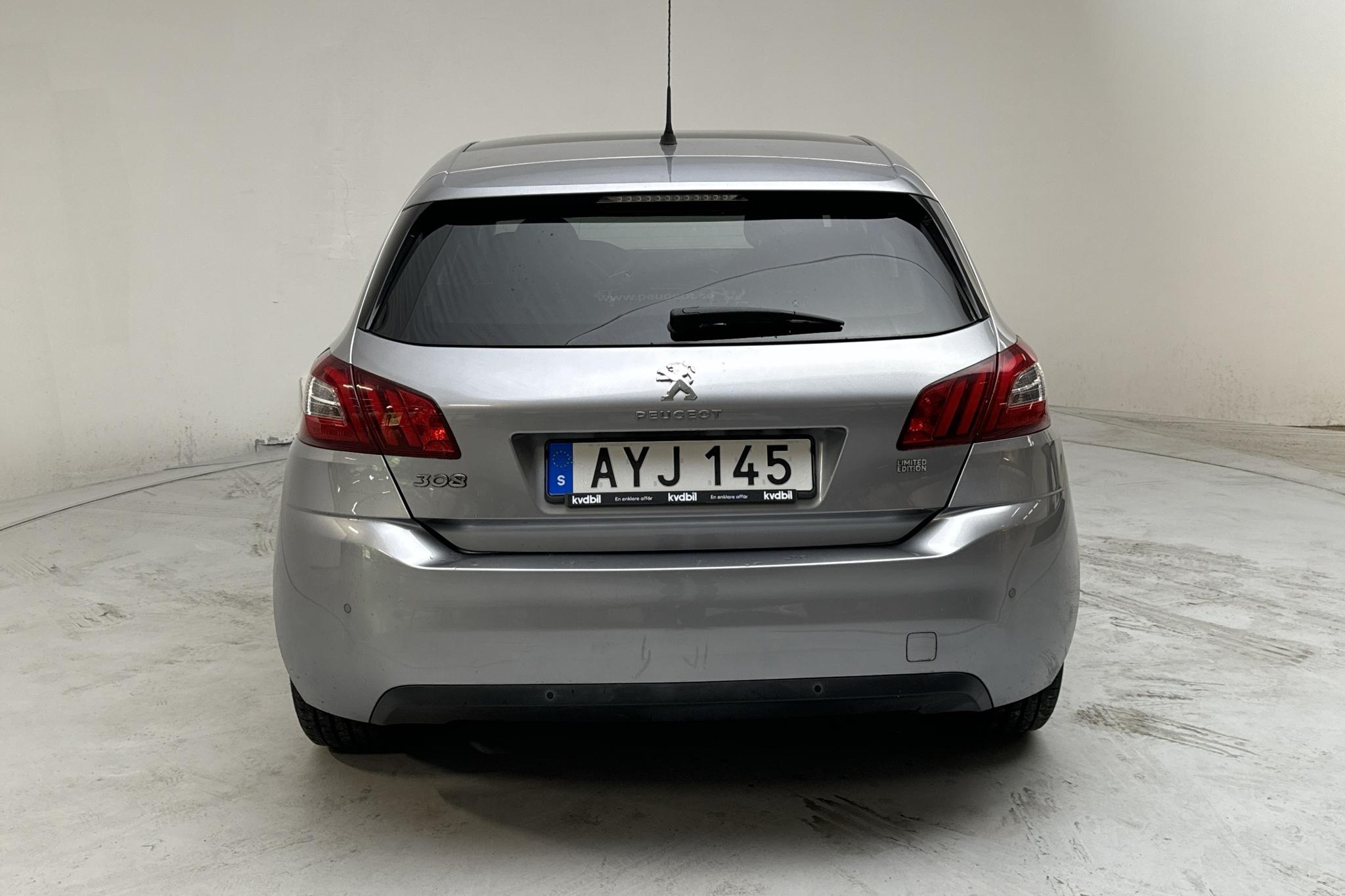 Peugeot 308 1.6 Turbo (125hk) - 118 170 km - Manualna - szary - 2013