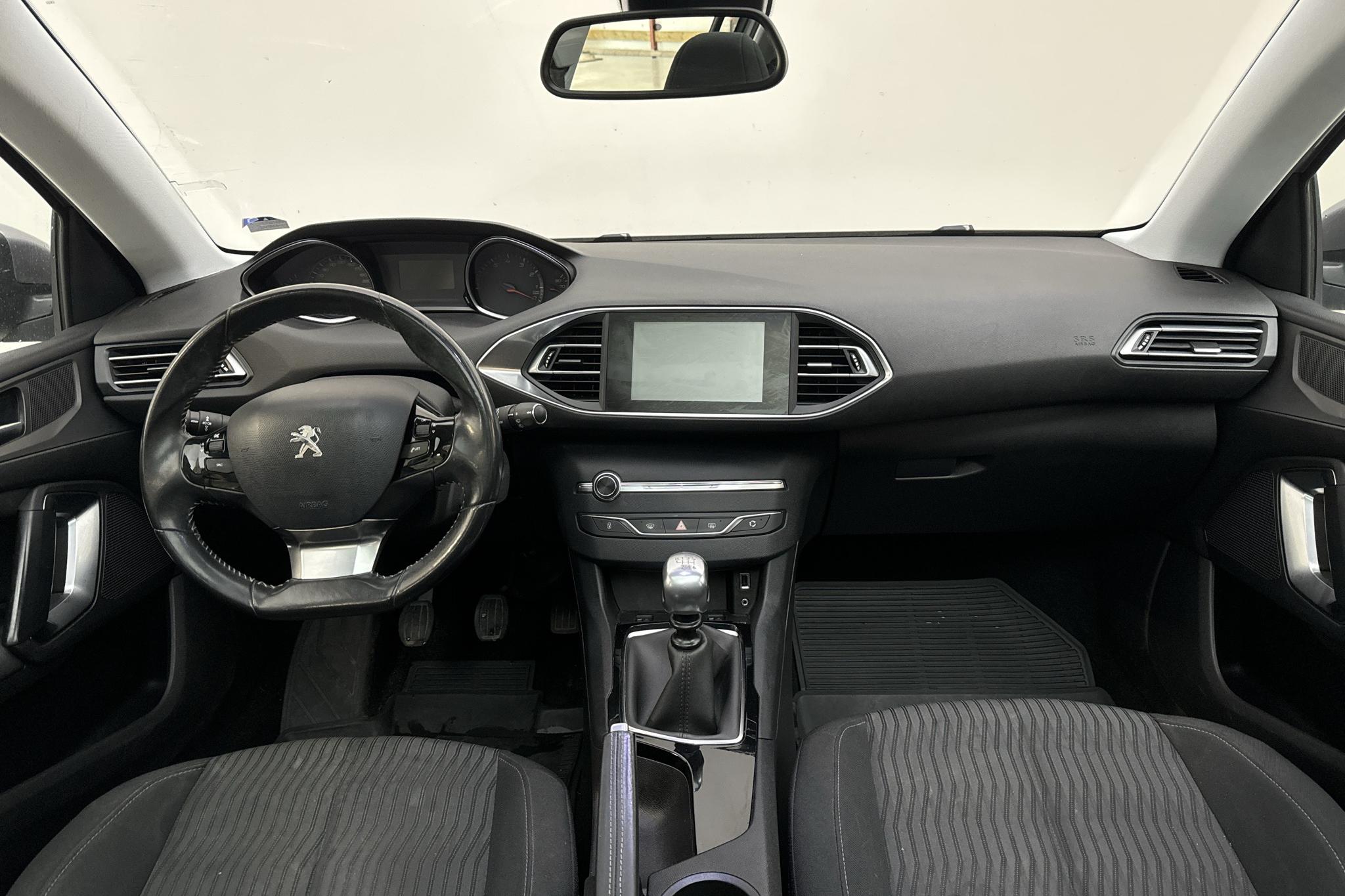 Peugeot 308 1.6 Turbo (125hk) - 11 817 mil - Manuell - grå - 2013