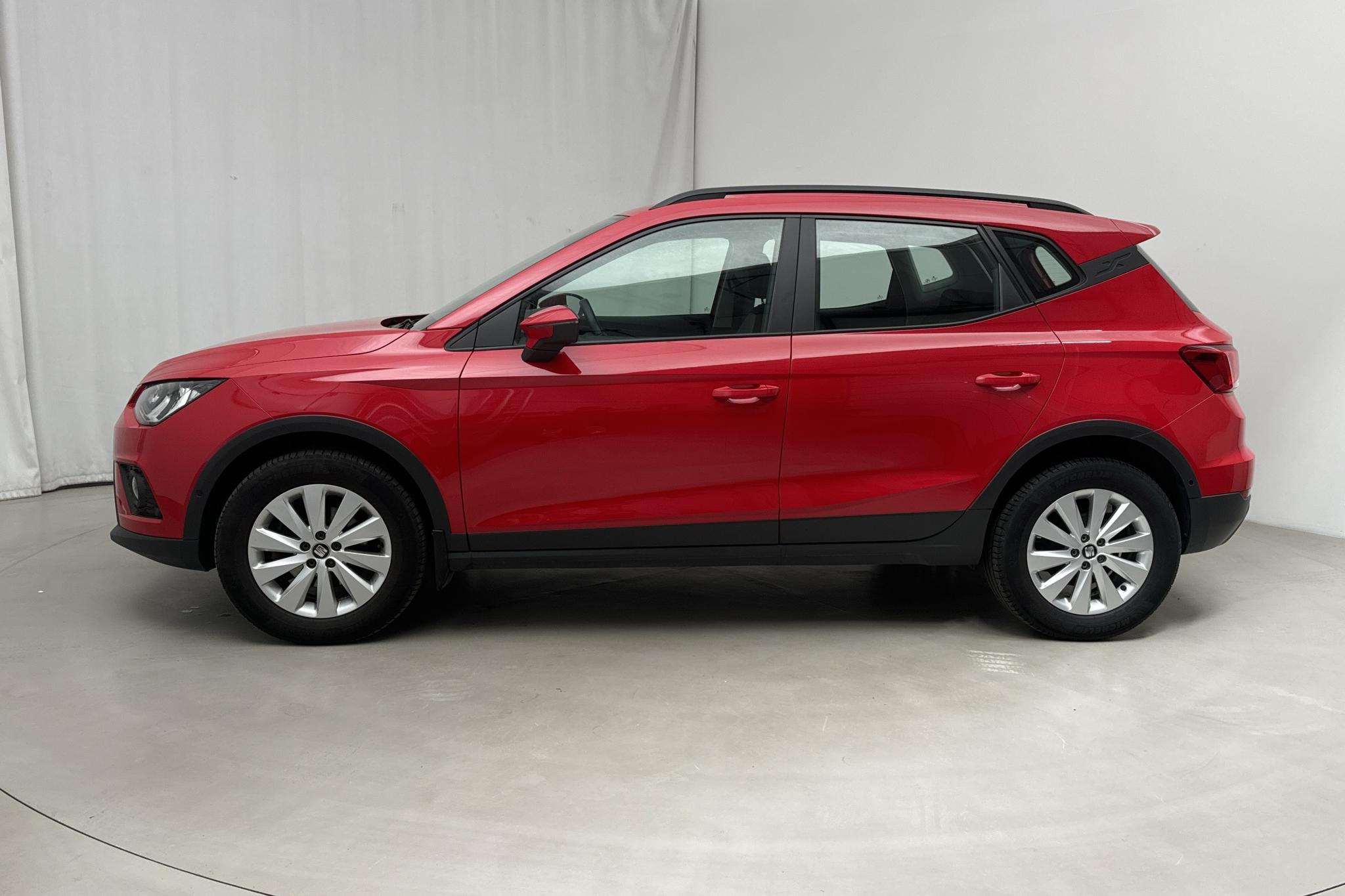 Seat Arona 1.6 TDI 5dr (95hk) - 68 410 km - Manualna - czerwony - 2020