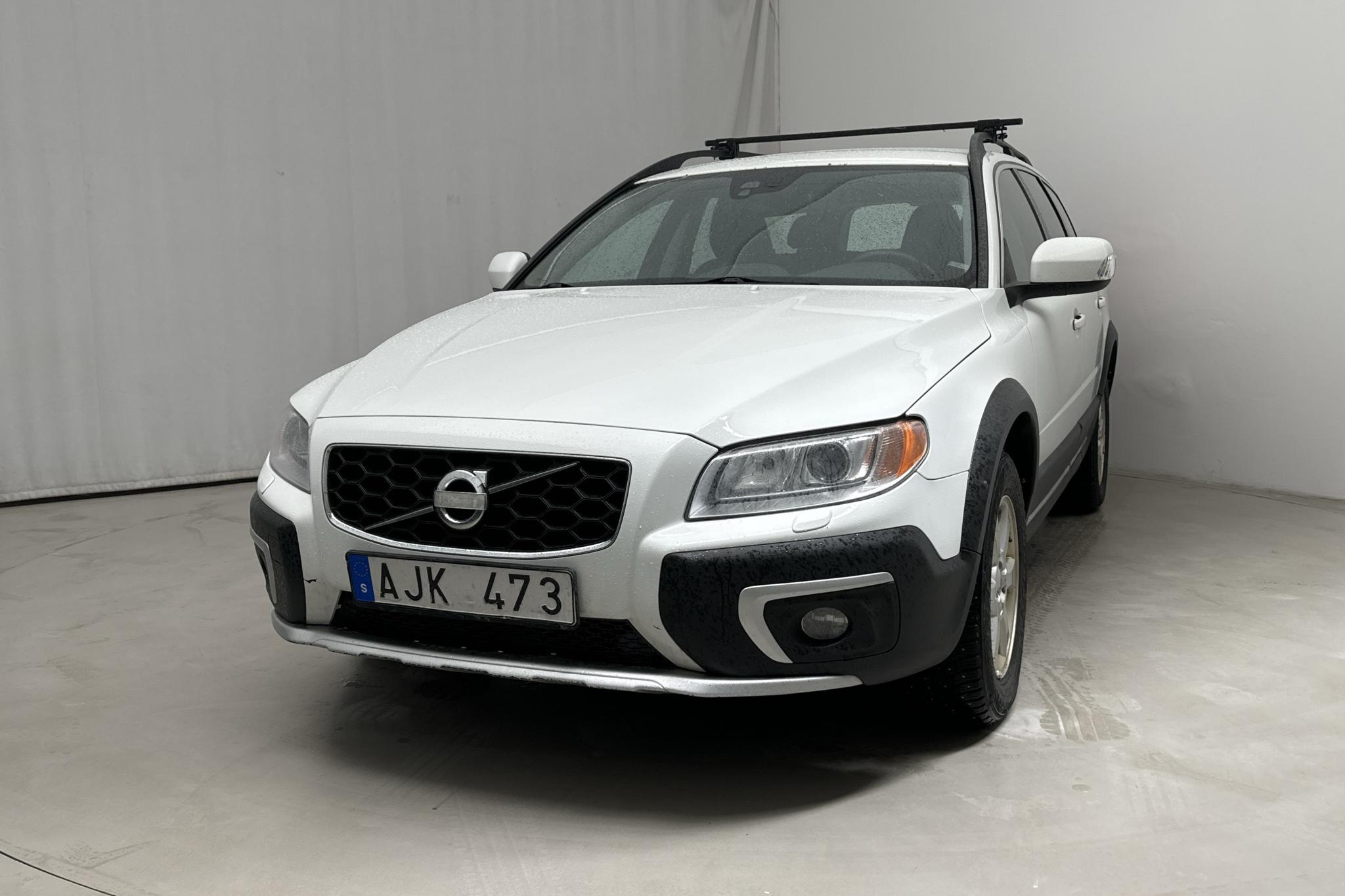 Volvo XC70 II D4 AWD (163hk) - 368 570 km - Manualna - biały - 2014