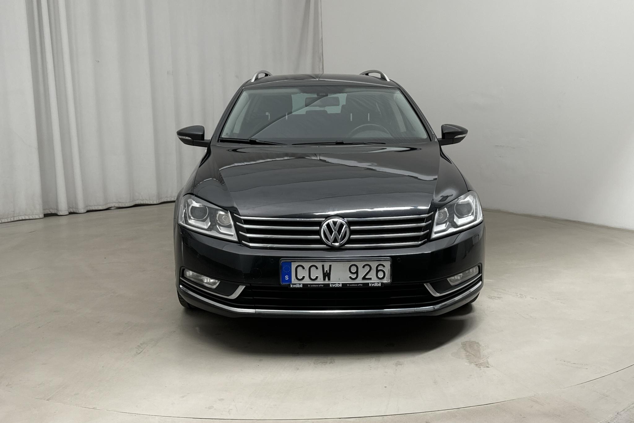 VW Passat 2.0 TDI BlueMotion Technology Variant 4Motion (140hk) - 16 186 mil - Manuell - svart - 2012