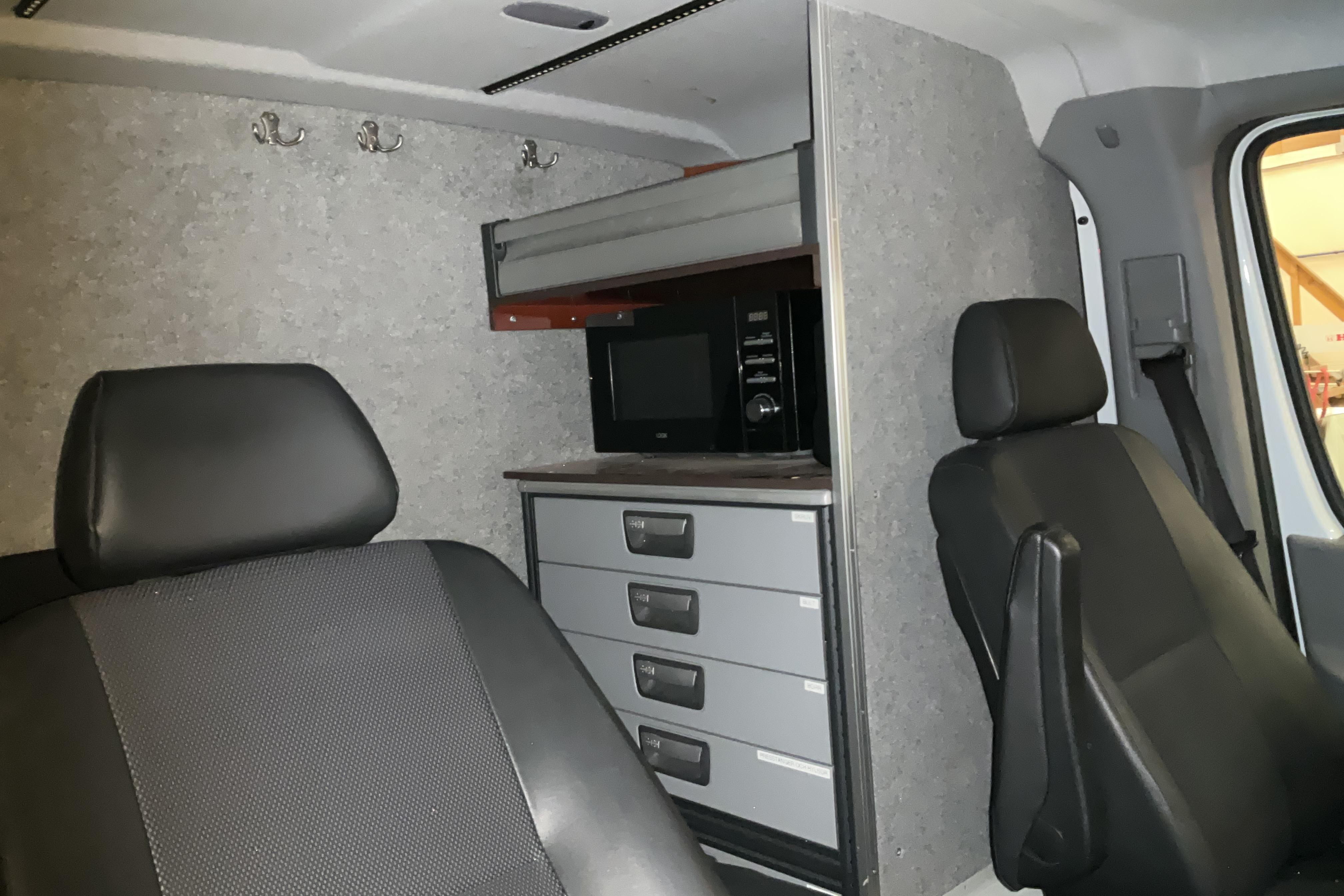 Mercedes Sprinter 519 CDI - 127 949 km - Manualna - biały - 2016