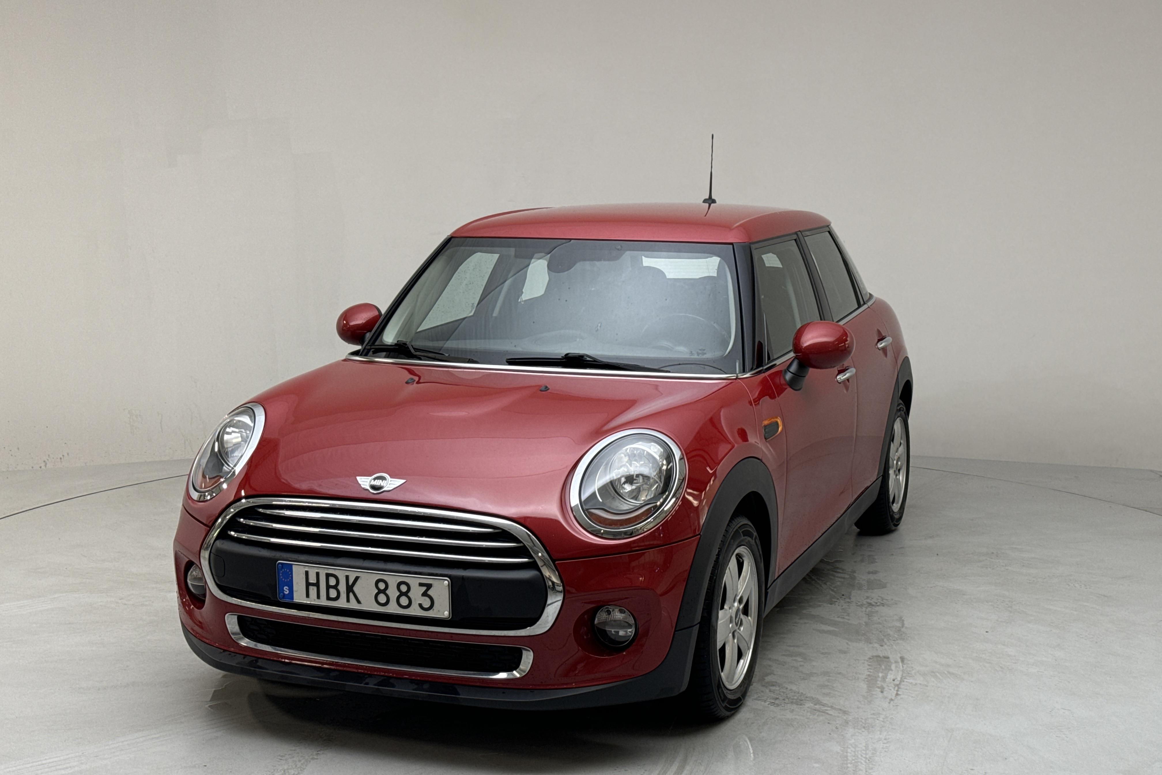 MINI One Hatch 5dr (102hk) - 100 810 km - Manualna - czerwony - 2017