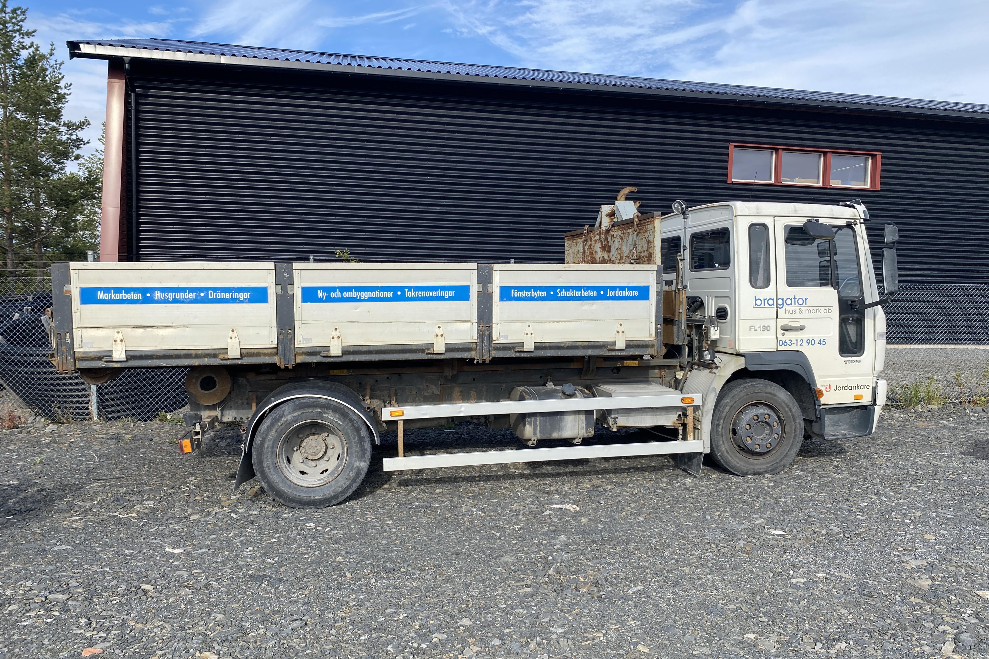 VOLVO FL6 - 222 665 km - Manuell - 2001