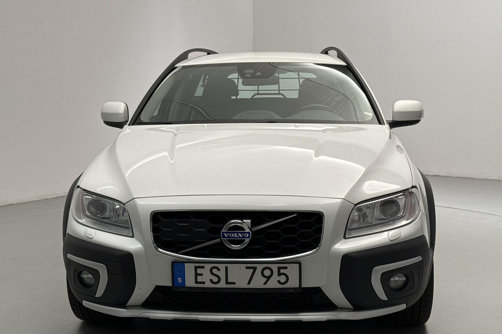 Volvo XC70 II D4 AWD (181hk) - 160 240 km - Automatyczna - biały - 2016