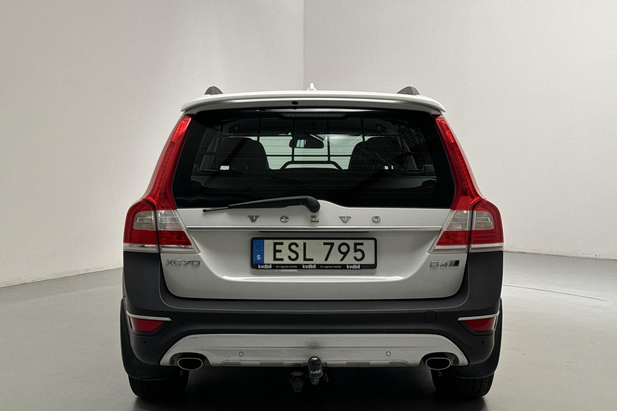 Volvo XC70 II D4 AWD (181hk) - 160 240 km - Automatyczna - biały - 2016