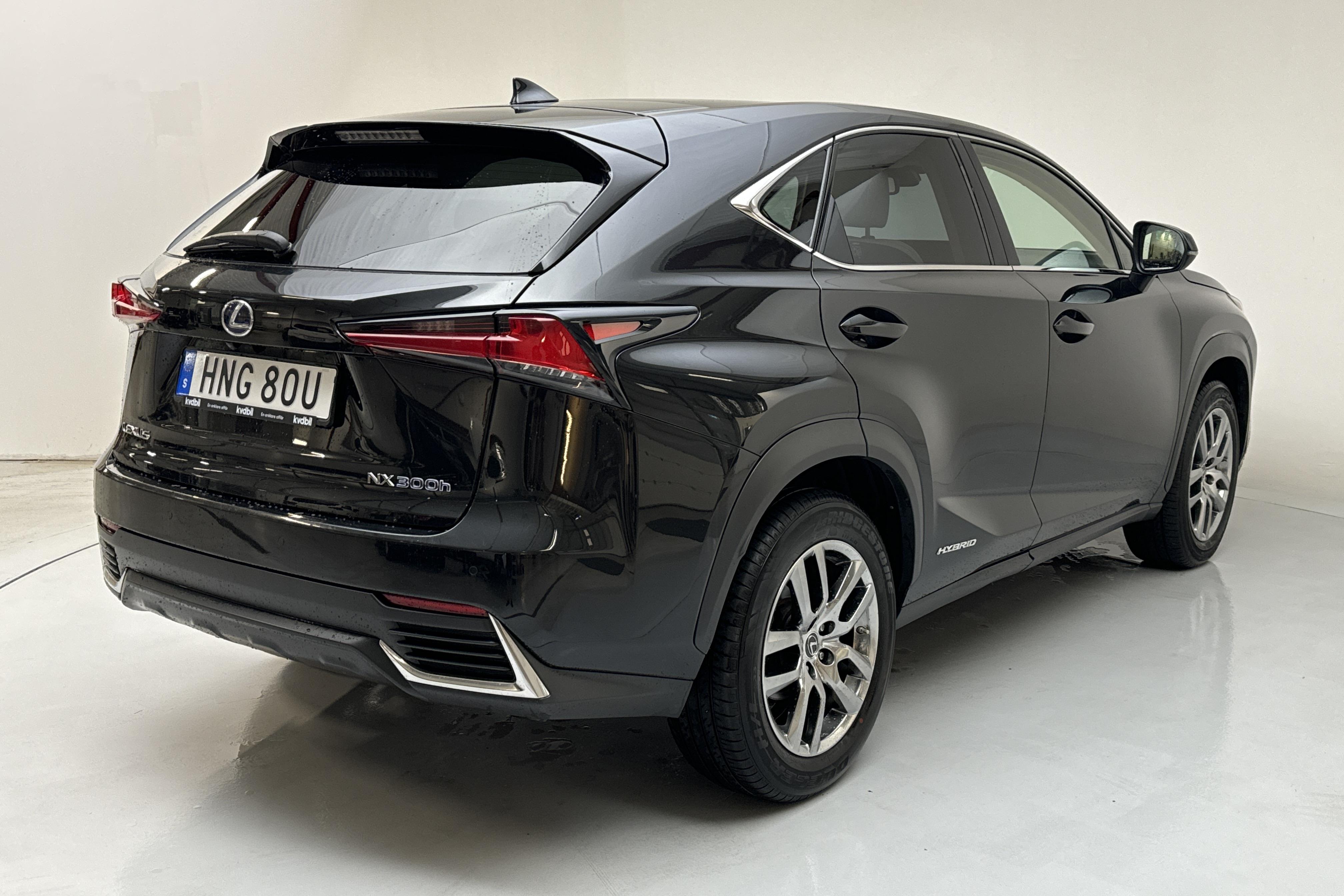 Lexus NX 300h AWD (197hk) - 96 130 km - Automatic - black - 2019