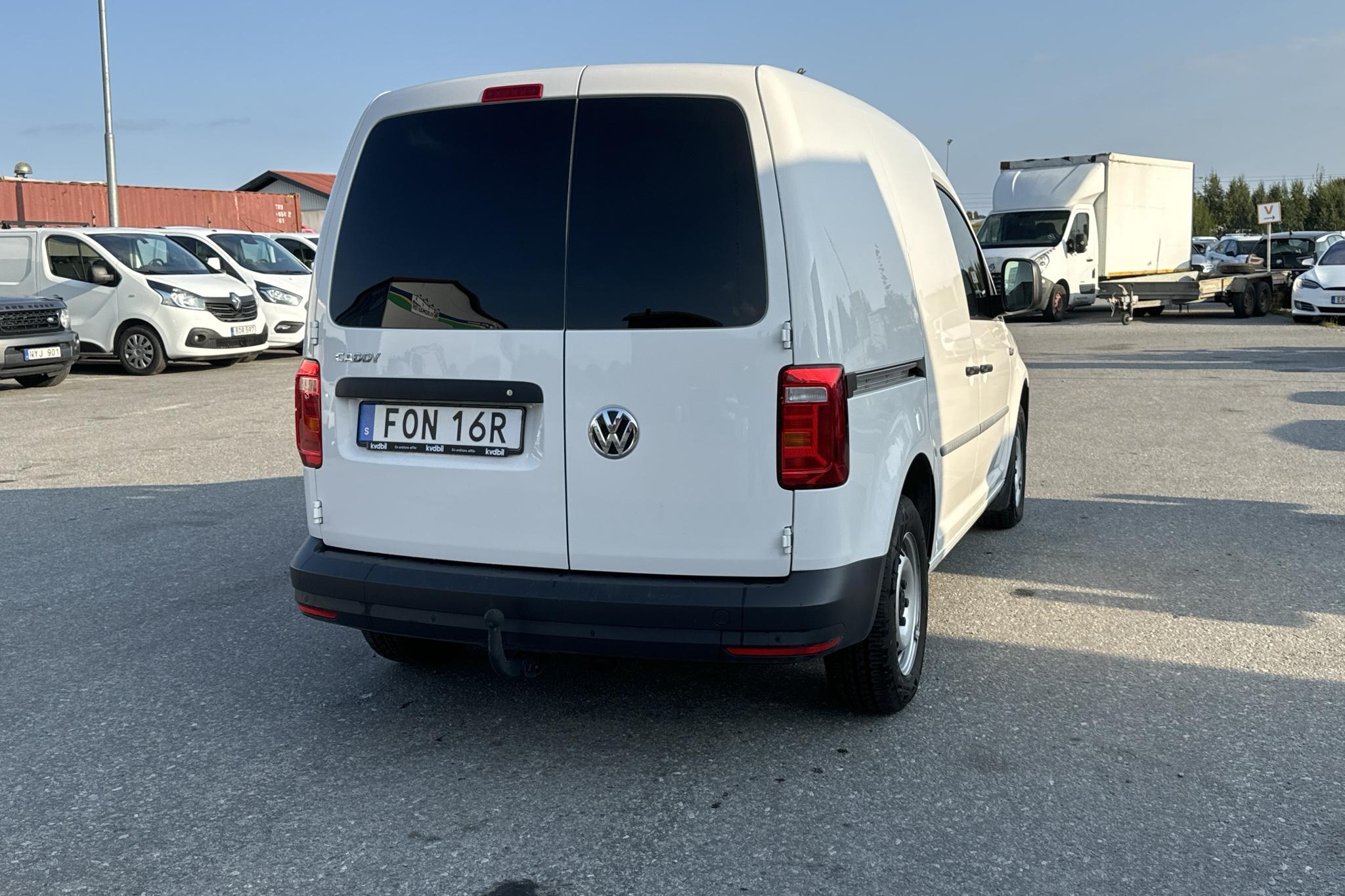 VW Caddy 2.0 TDI Skåp (102hk) - 4 310 mil - Automat - vit - 2019