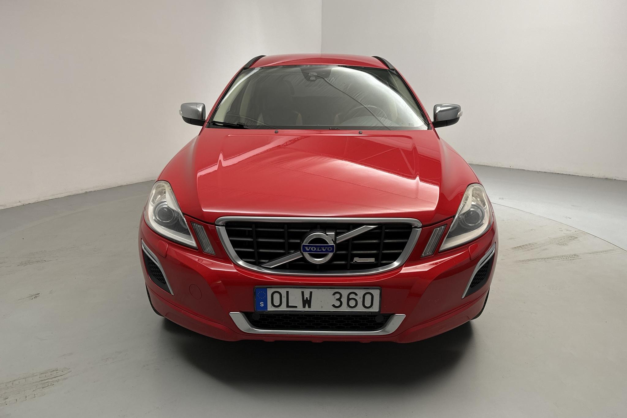 Volvo XC60 D3 AWD (163hk) - 22 576 mil - Manuell - röd - 2012