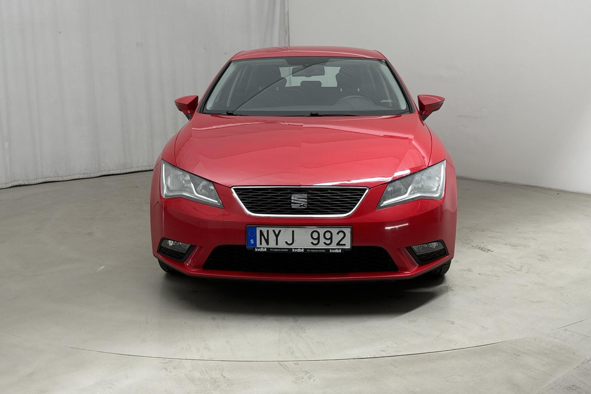 Seat Leon 1.2 TSI 5dr (105hk) - 132 680 km - Käsitsi - punane - 2014