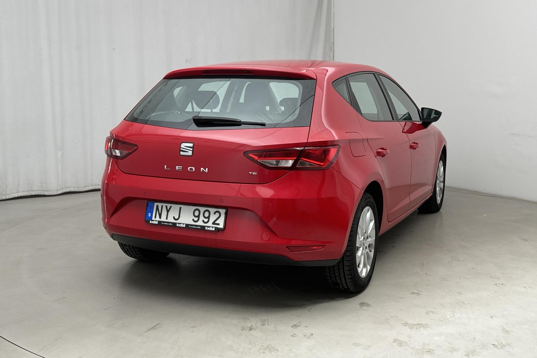 Seat Leon 1.2 TSI 5dr (105hk) - 132 680 km - Manuaalinen - punainen - 2014