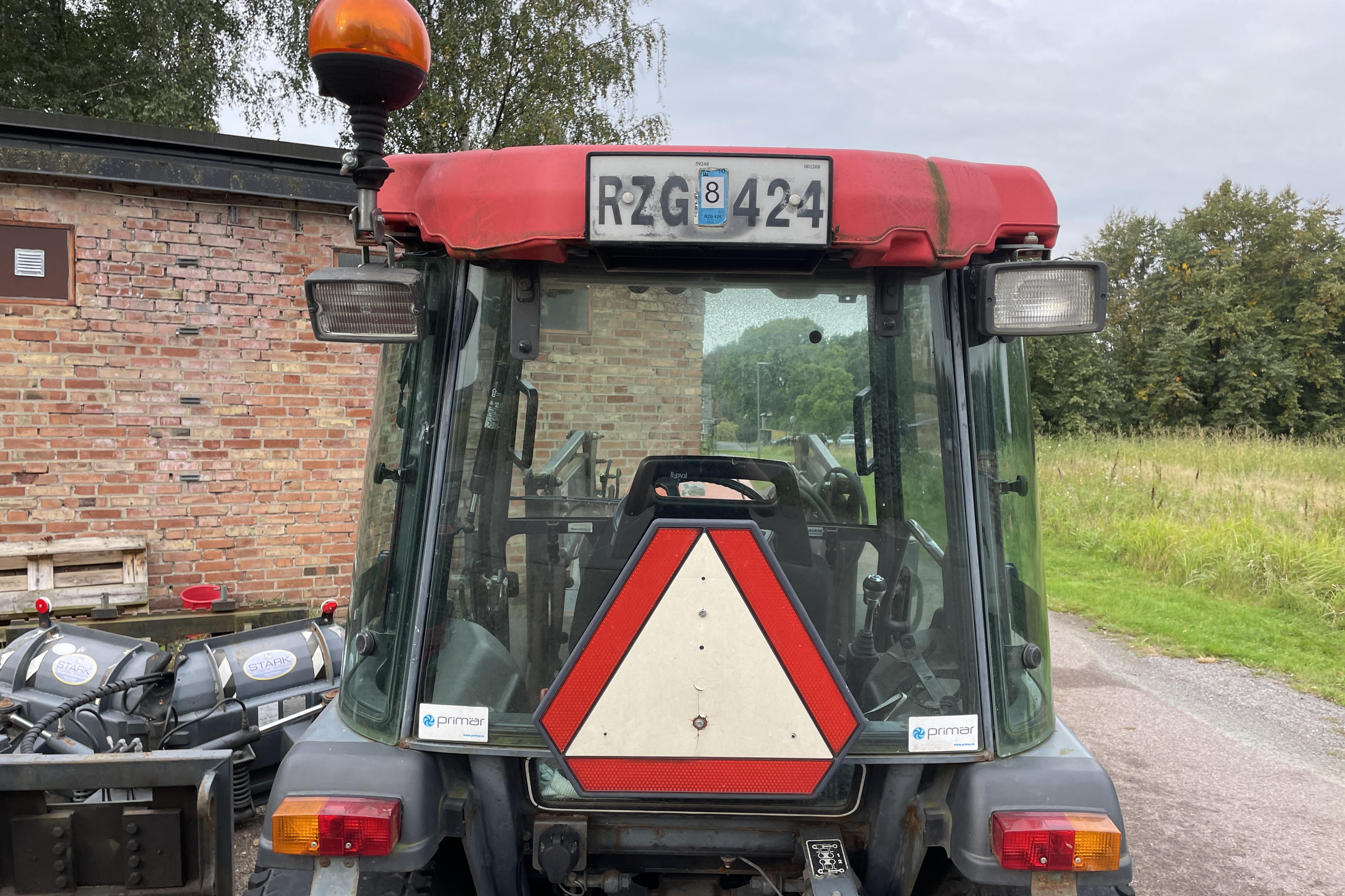 KUBOTA L4200 Traktor - 3 479 km - Manualna - Light Red - 2001