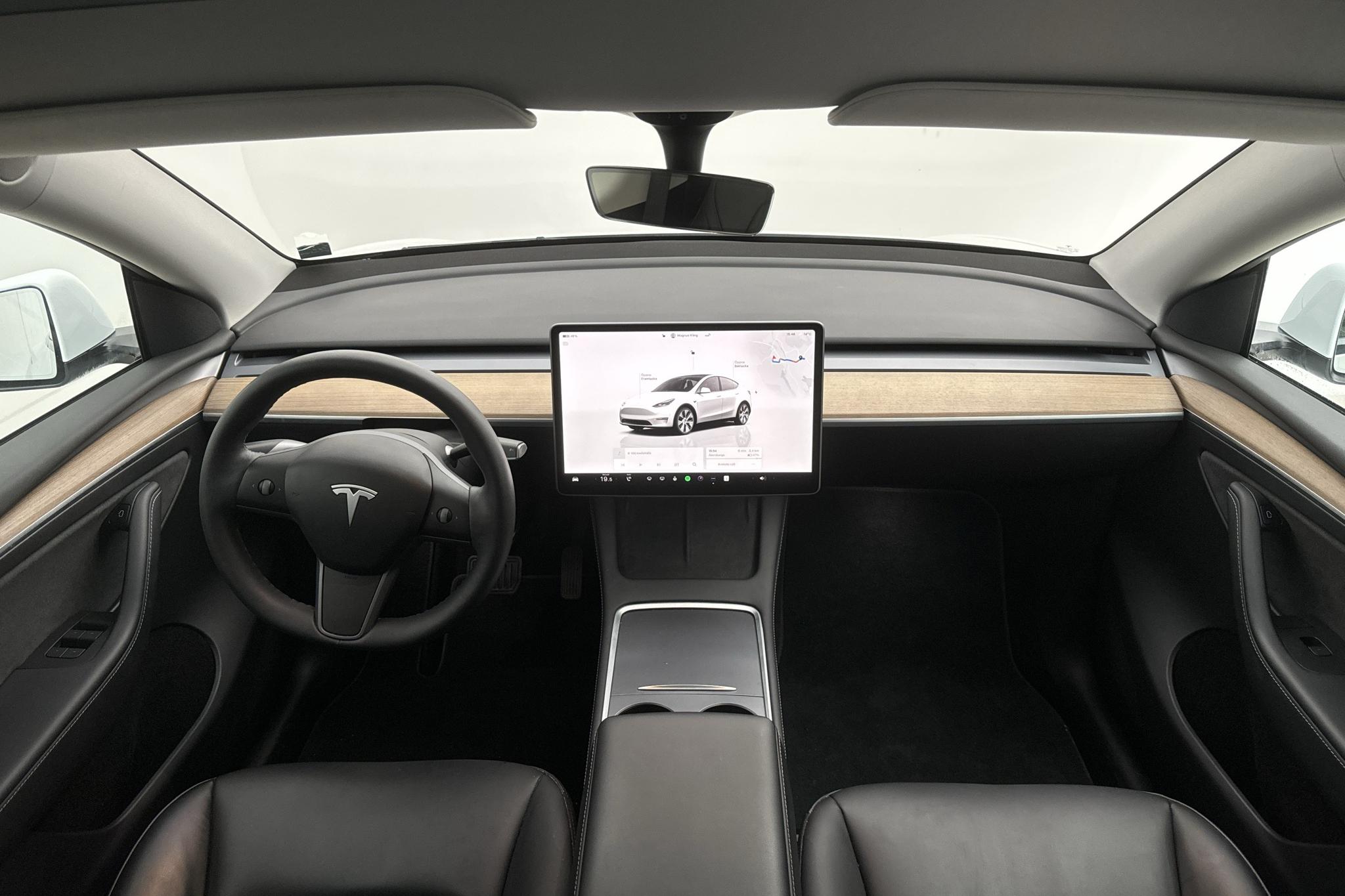 Tesla Model Y Long Range Dual Motor AWD - 60 820 km - Automaattinen - valkoinen - 2022