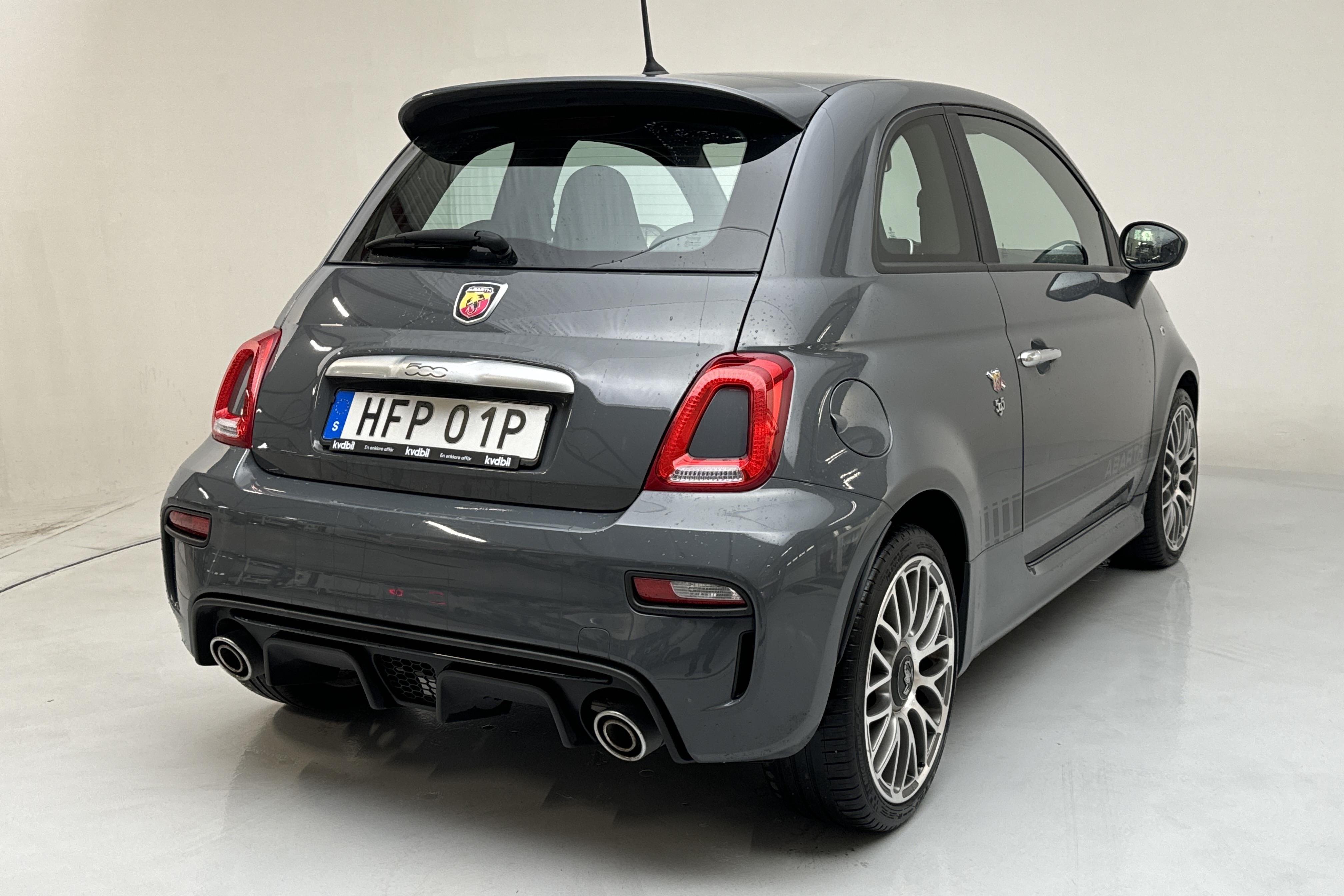 Abarth Abarth 595 (145hk) - 56 440 km - Manuaalinen - harmaa - 2020