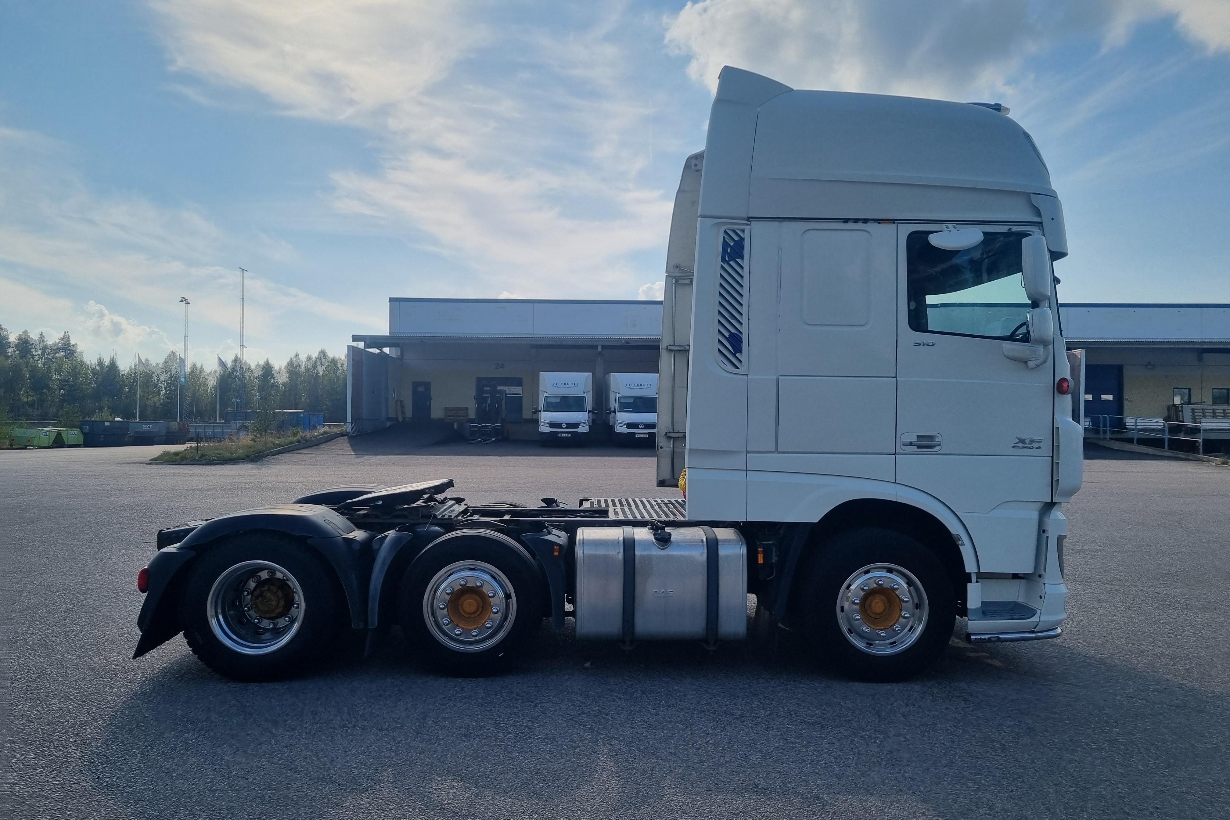 DAF FTG XF510Z - 651 582 km - Automatyczna - biały - 2016