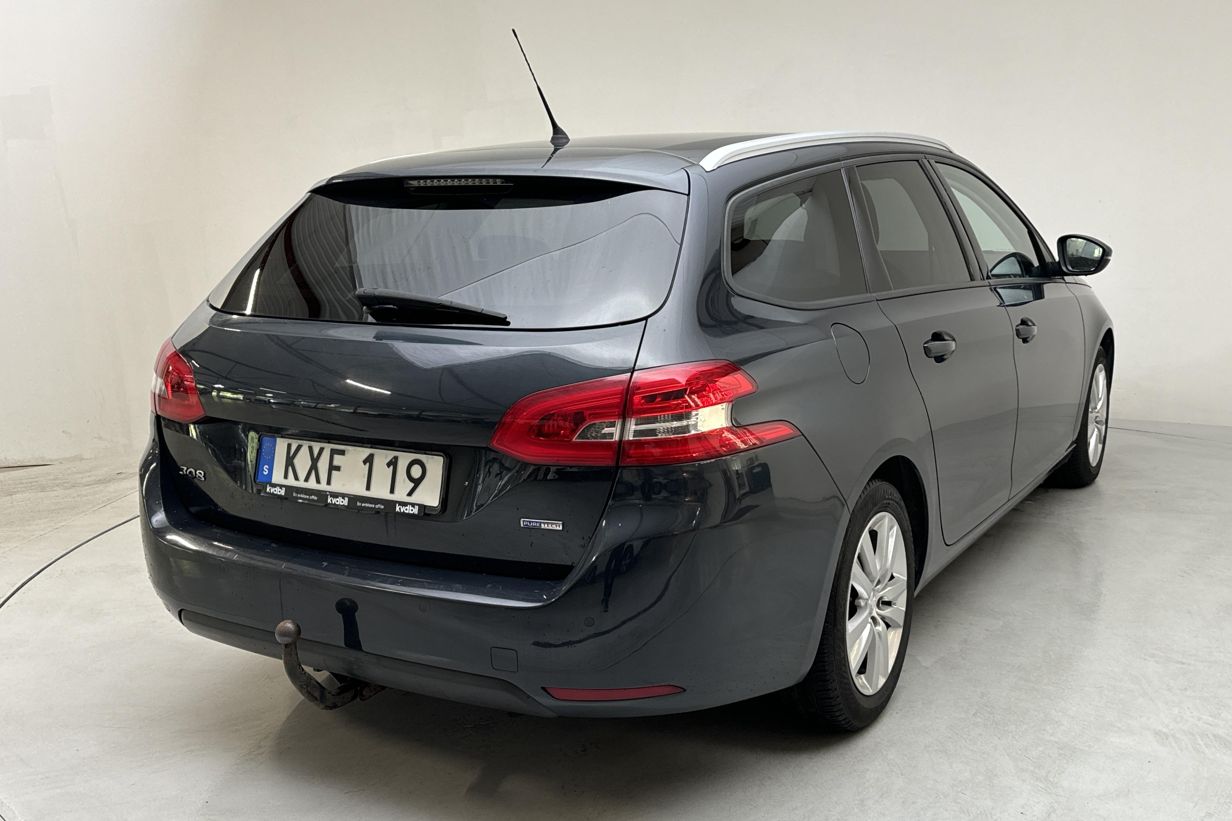 Peugeot 308 SW PureTech (110hk) - 15 874 mil - Manuell - Dark Grey - 2016