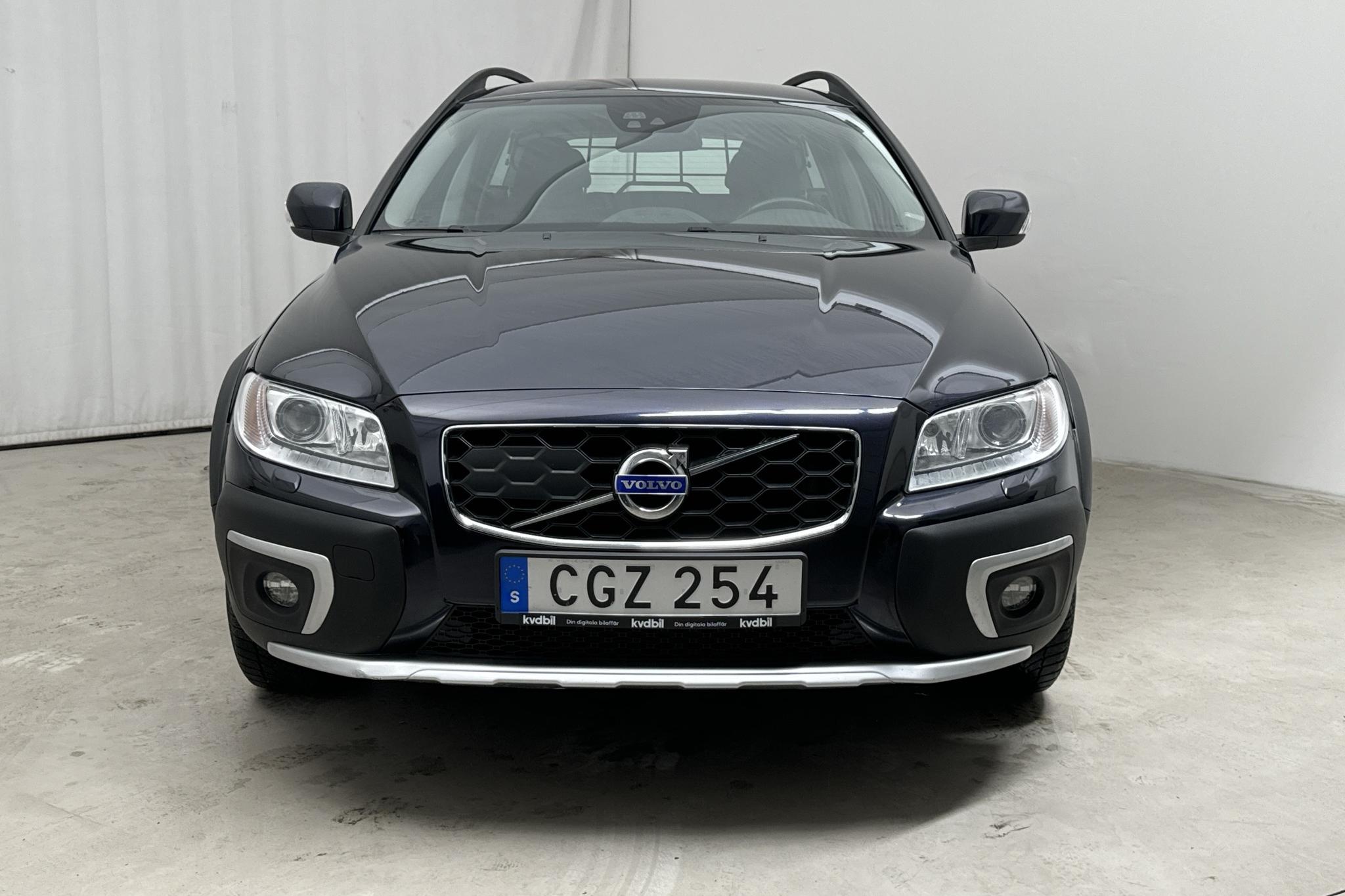 Volvo XC70 II D4 AWD (181hk) - 166 720 km - Manual - Dark Blue - 2016