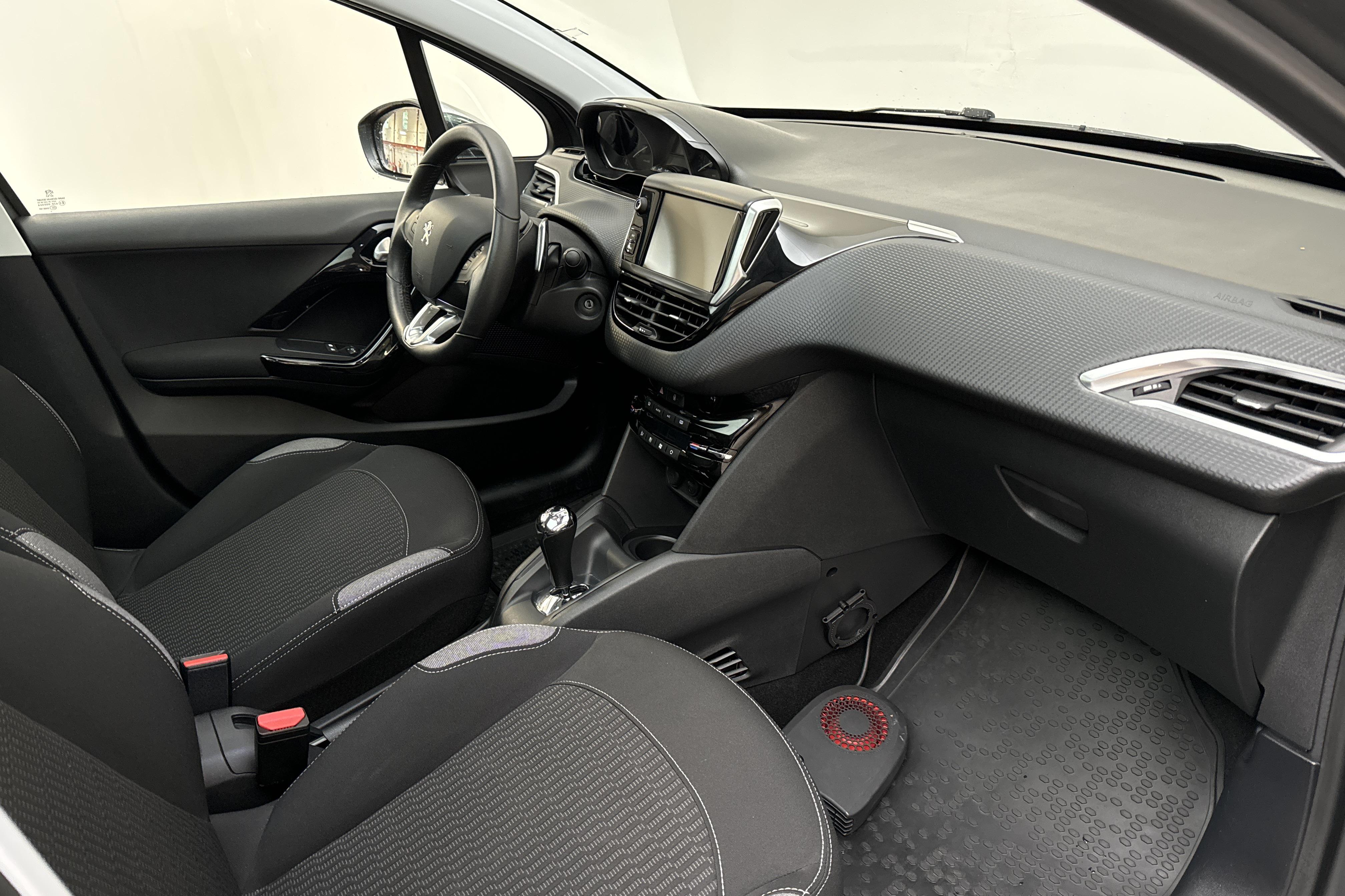 Peugeot 208 PureTech 5dr (82hk) - 72 160 km - Automatyczna - Dark Grey - 2016