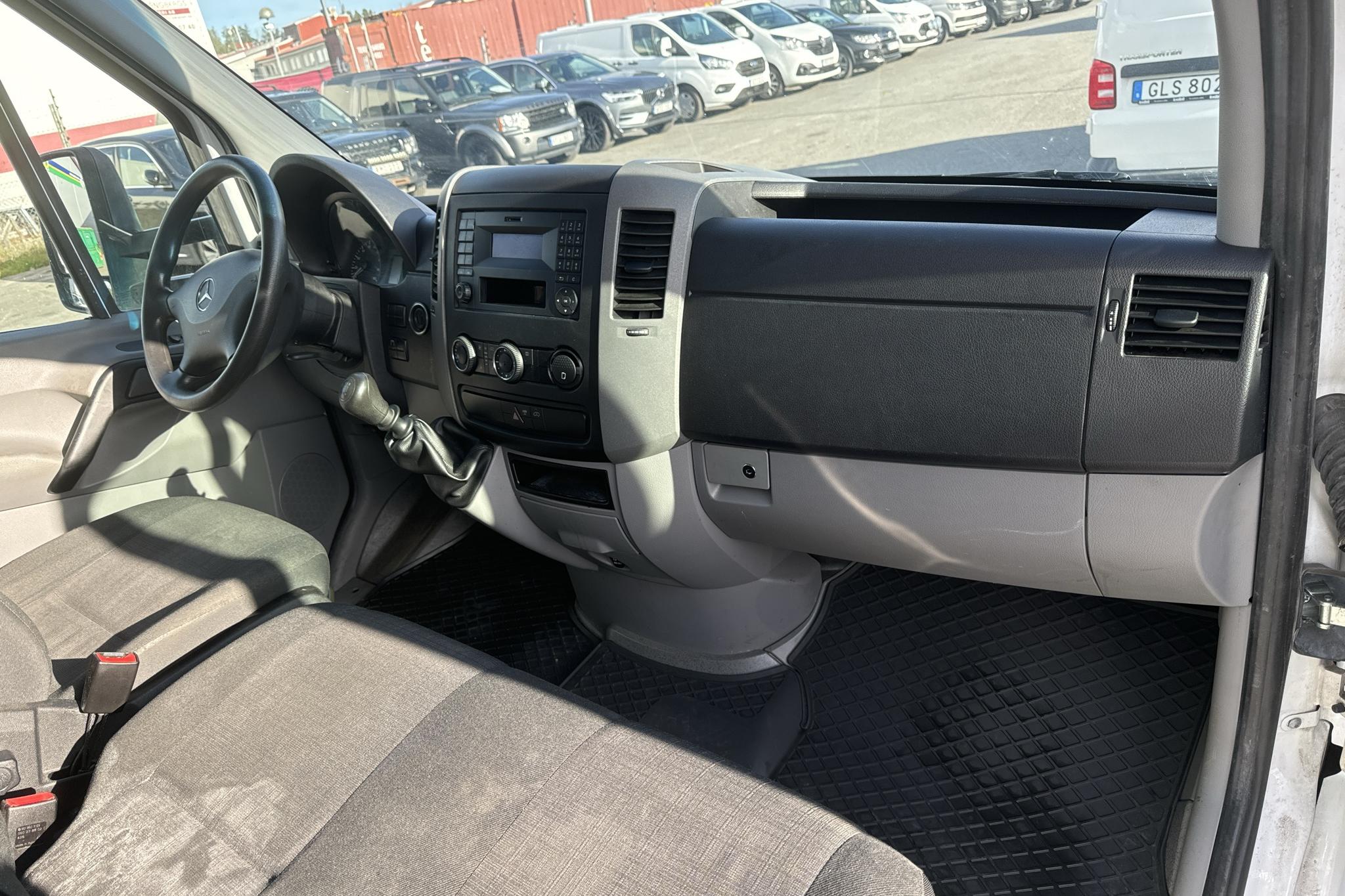 Mercedes Sprinter 316 CDI Volymskåp (163hk) - 128 930 km - Manualna - biały - 2016