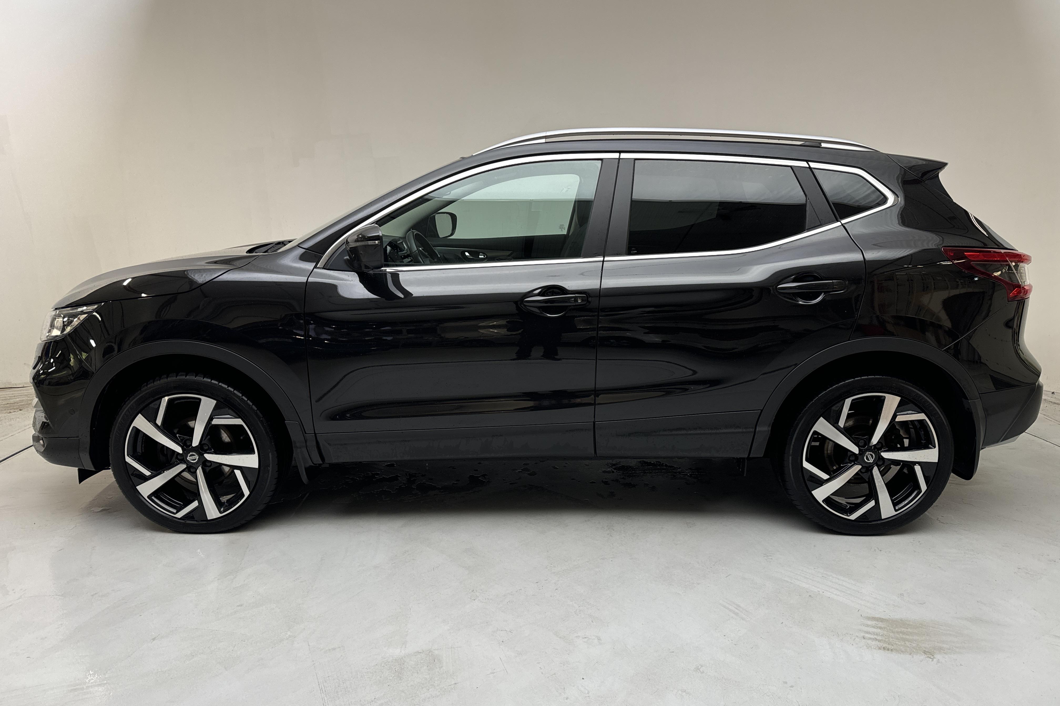 Nissan Qashqai 1.2 DIG-T (115hk) - 88 630 km - Manual - black - 2017