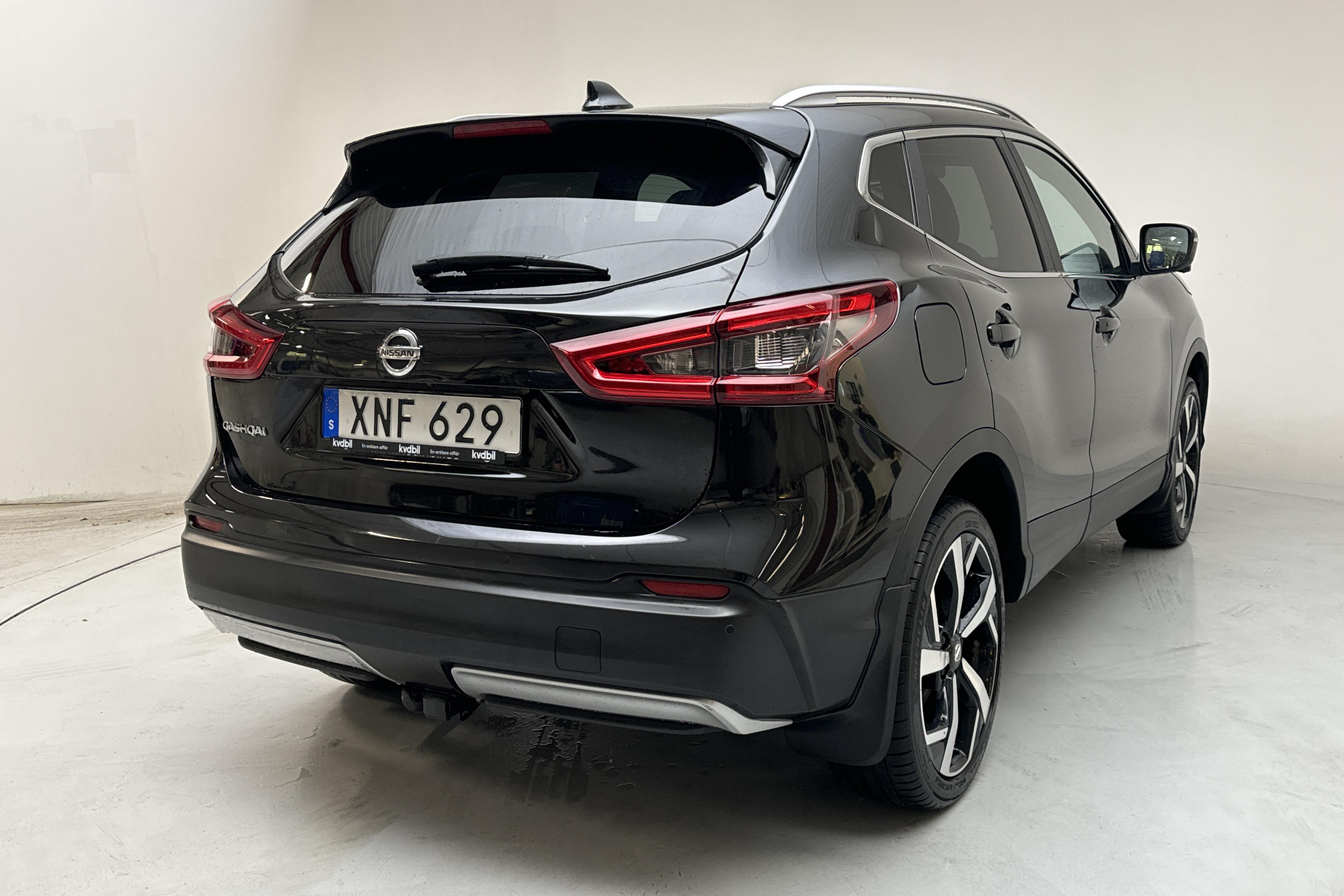 Nissan Qashqai 1.2 DIG-T (115hk) - 88 630 km - Käsitsi - must - 2017