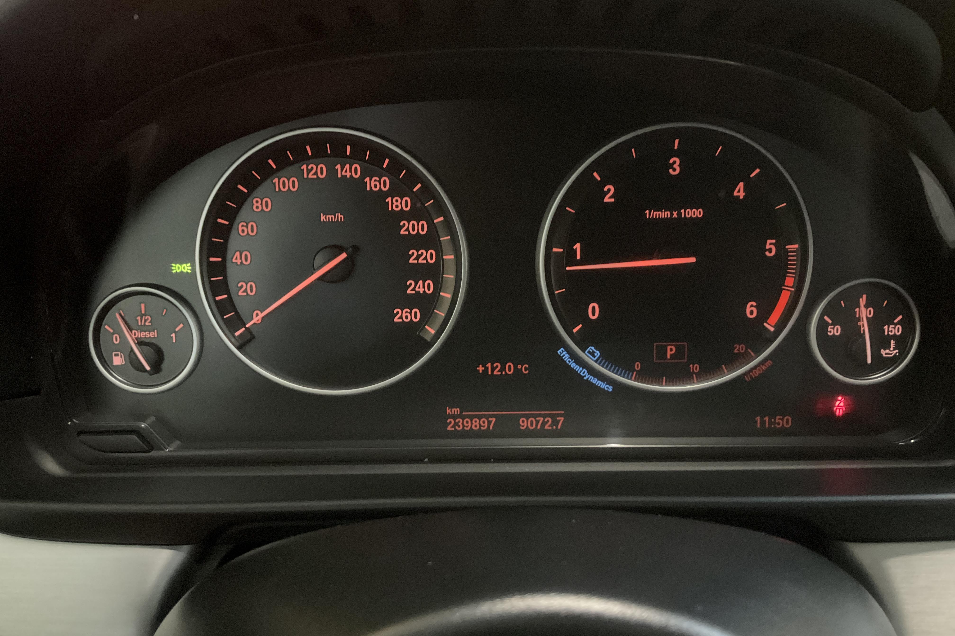 BMW 520d xDrive Touring, F11 (190hk) - 239 890 km - Automatyczna - brązowy - 2015