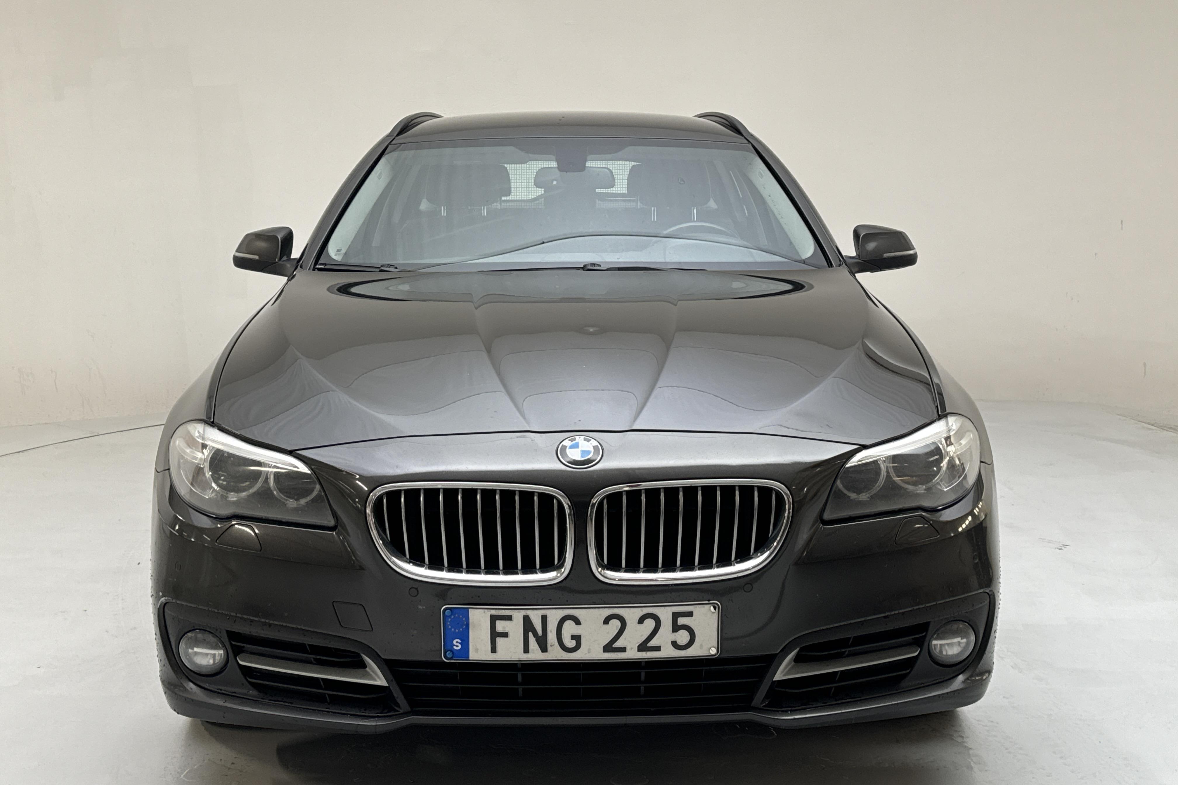 BMW 520d xDrive Touring, F11 (190hk) - 23 989 mil - Automat - brun - 2015