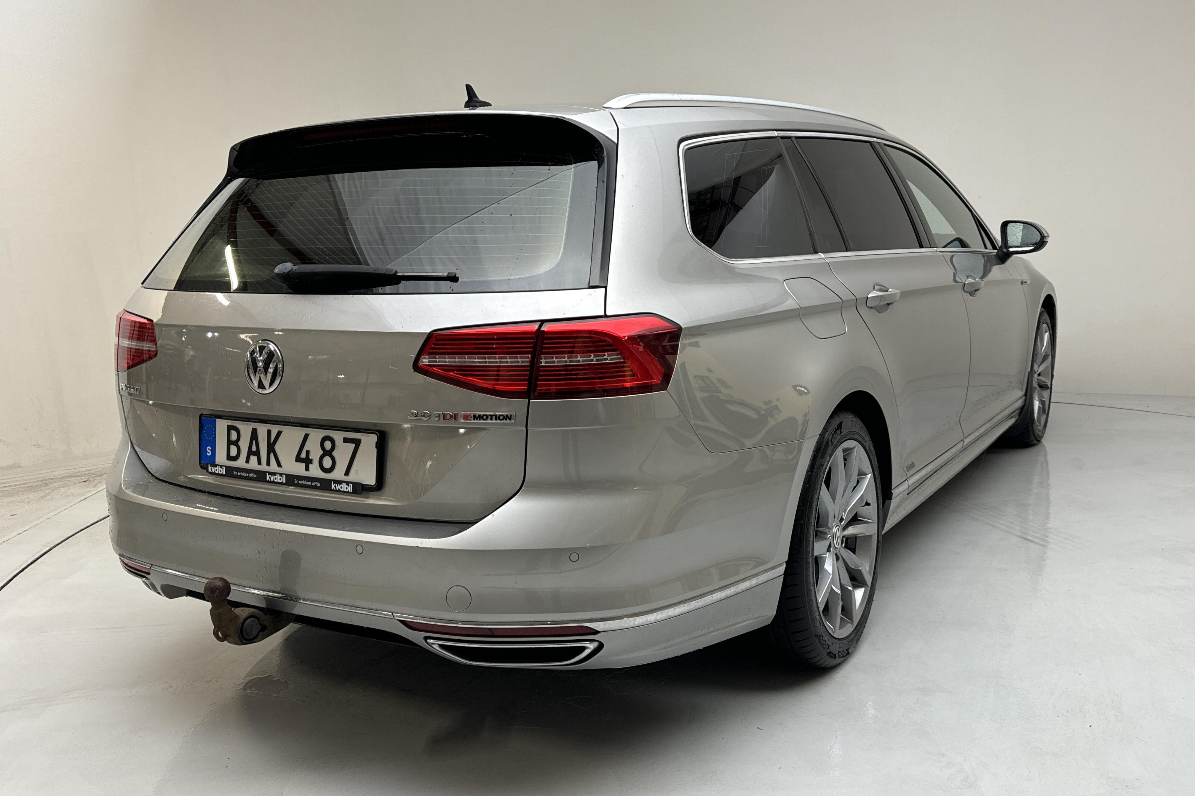 VW Passat 2.0 TDI Sportscombi 4MOTION (190hk) - 220 190 km - Automaatne - hõbe - 2016