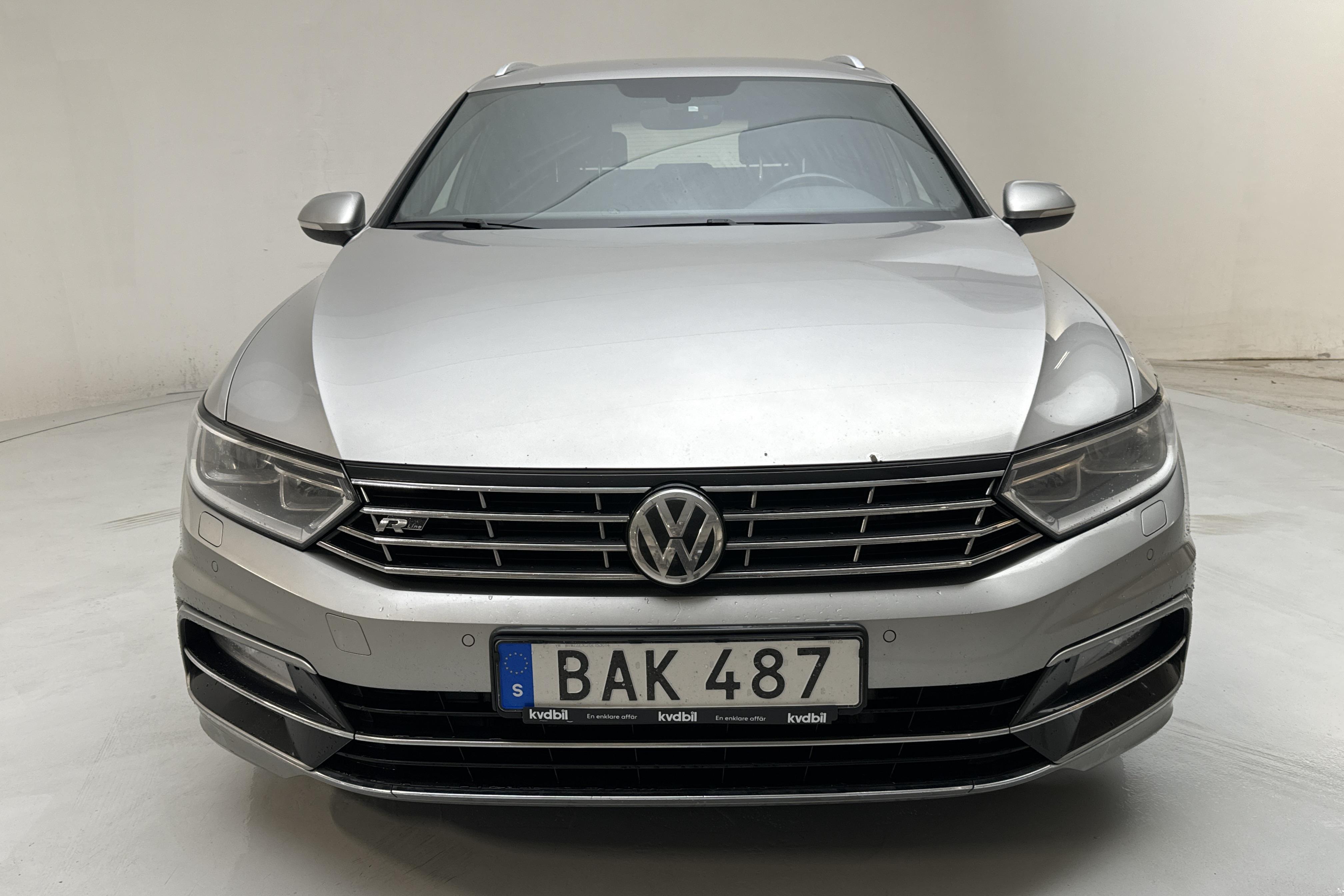 VW Passat 2.0 TDI Sportscombi 4MOTION (190hk) - 220 190 km - Automatyczna - srebro - 2016