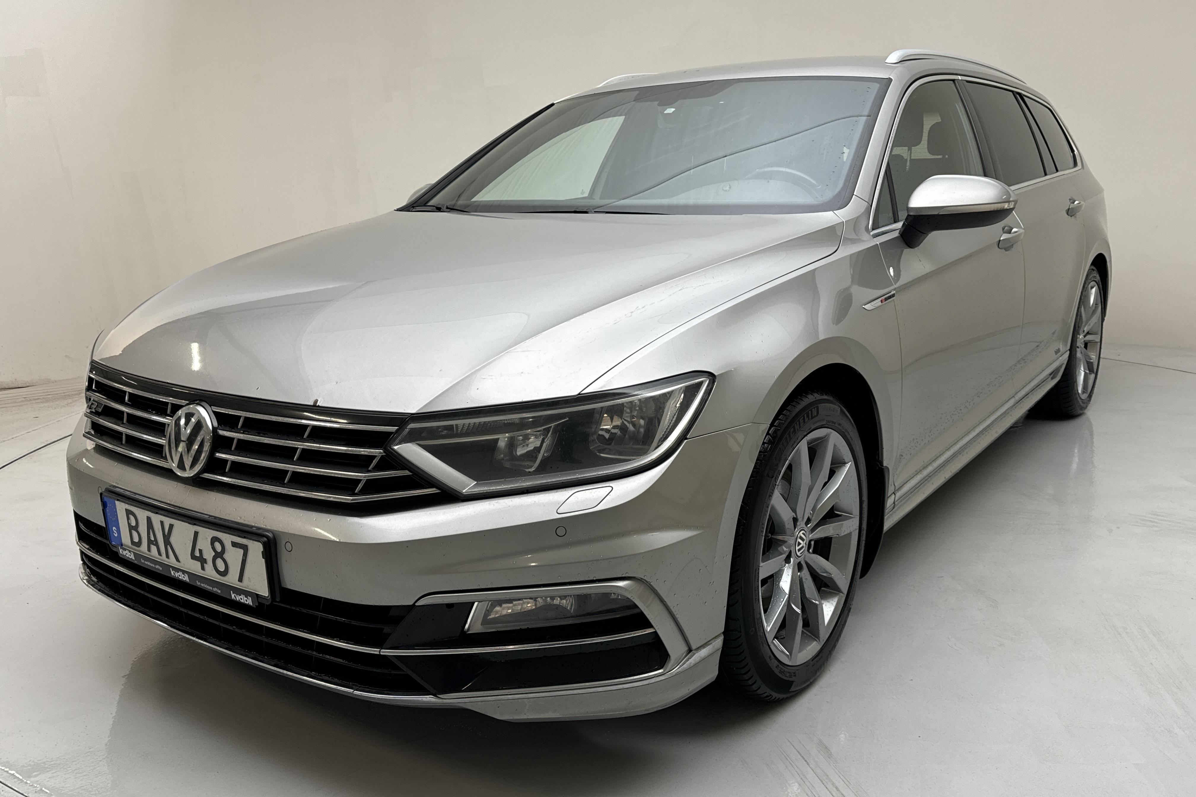 VW Passat 2.0 TDI Sportscombi 4MOTION (190hk) - 220 190 km - Automaatne - hõbe - 2016