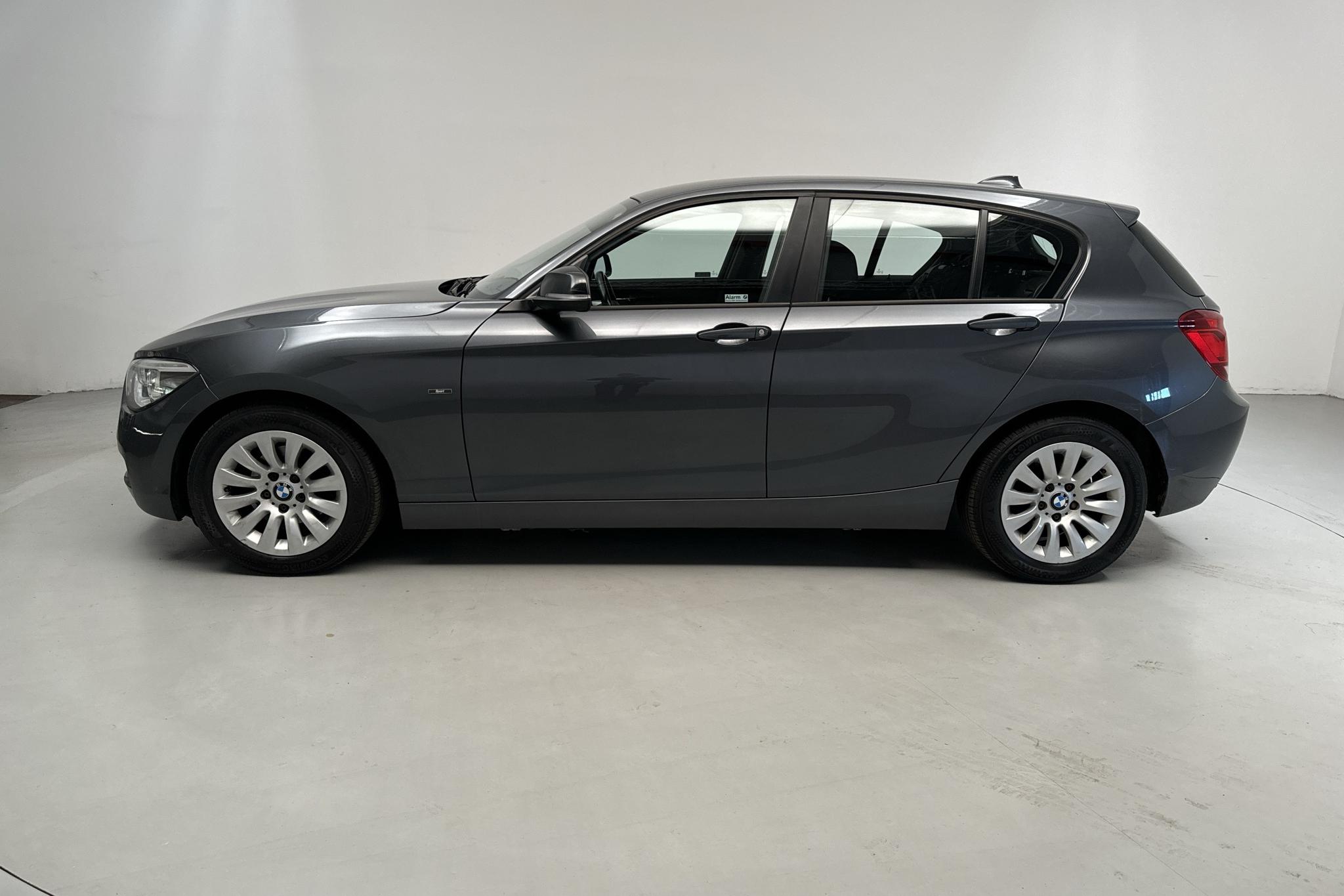 BMW 118d 5dr, F20 (143hk) - 255 510 km - Automatyczna - szary - 2012