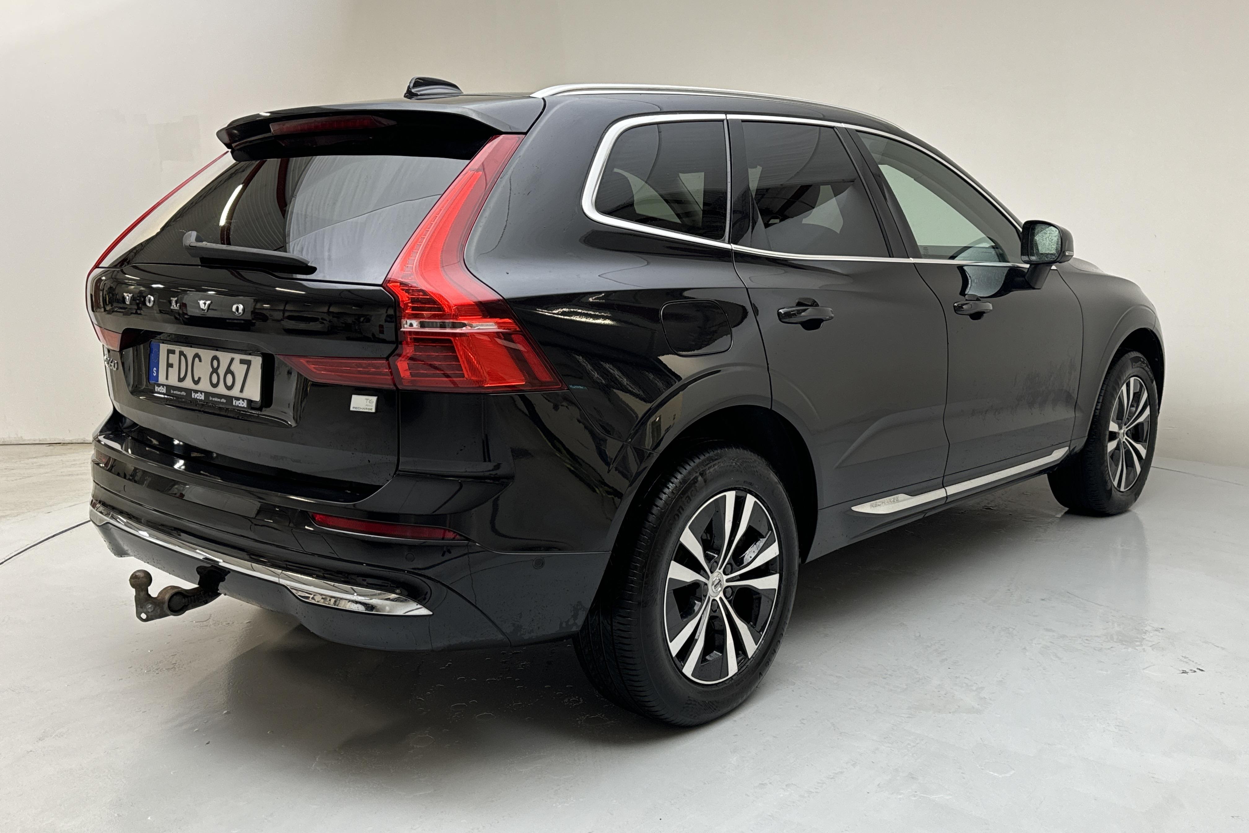 Volvo XC60 T6 AWD Recharge (340hk) - 81 260 km - Automaatne - must - 2022