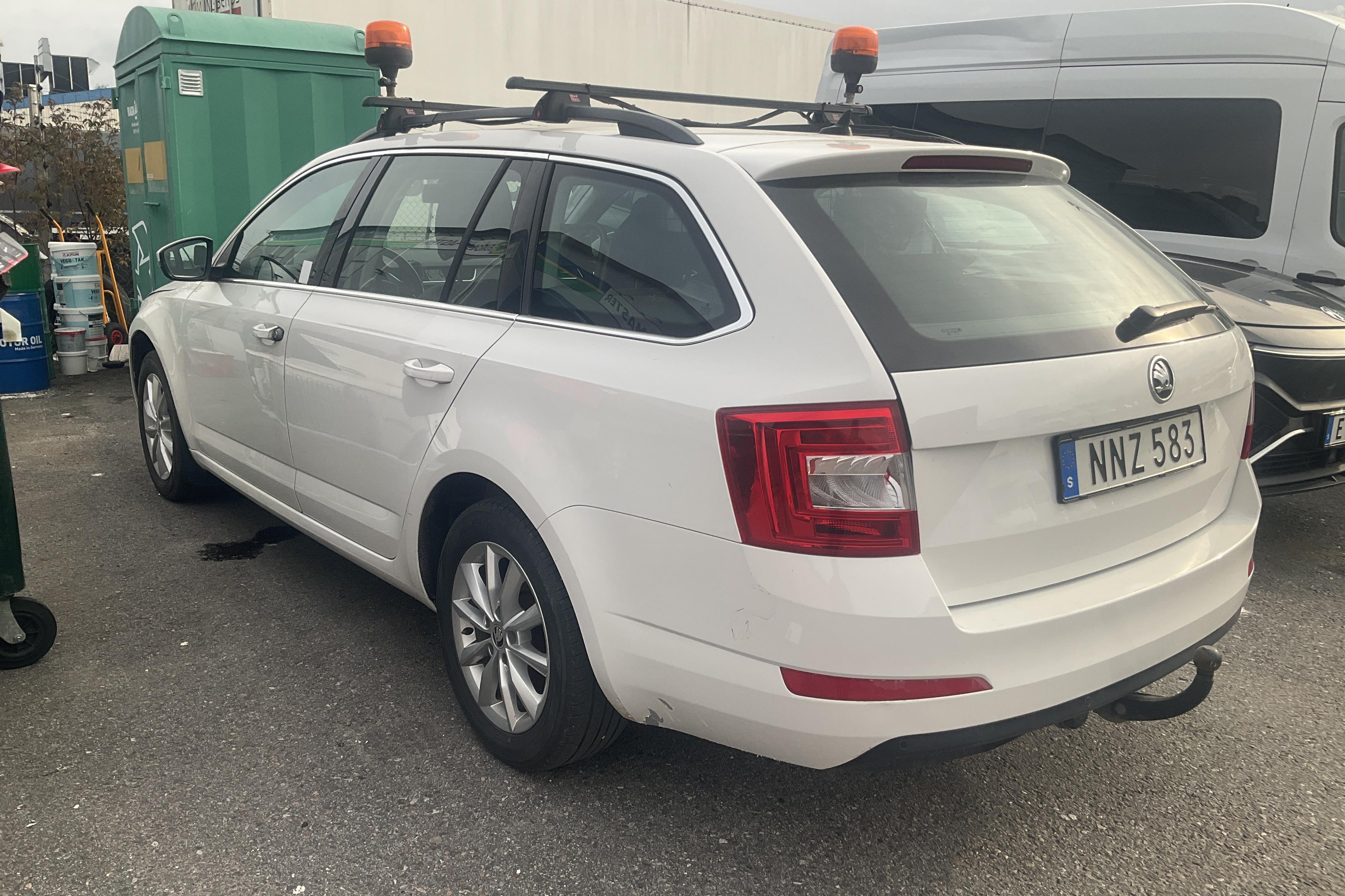 Skoda Octavia III 1.6 TDI CR Combi 4X4 (105hk) - 119 720 km - Manual - white - 2015