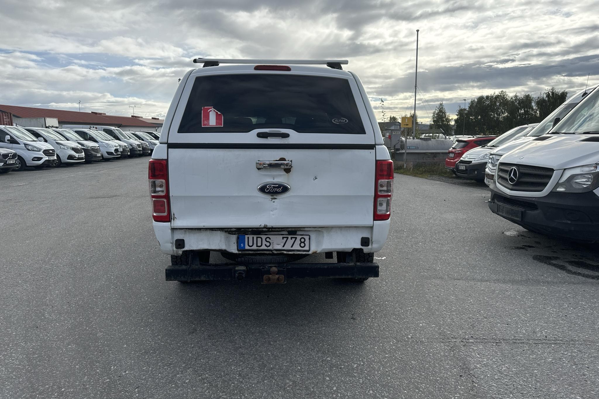 Ford Ranger 2.2 TDCi 4WD (150hk) - 191 960 km - Käsitsi - valge - 2012