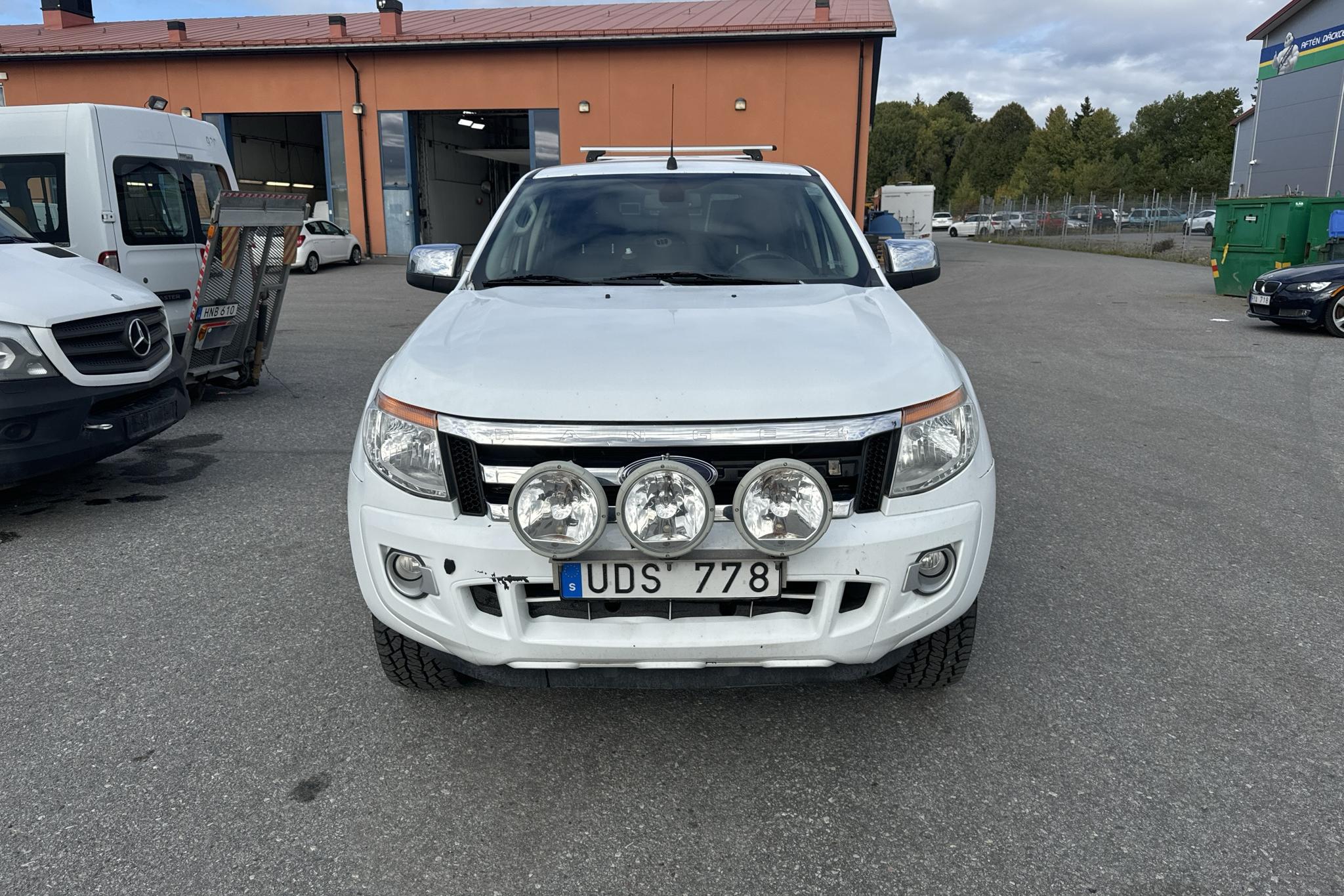 Ford Ranger 2.2 TDCi 4WD (150hk) - 19 196 mil - Manuell - vit - 2012