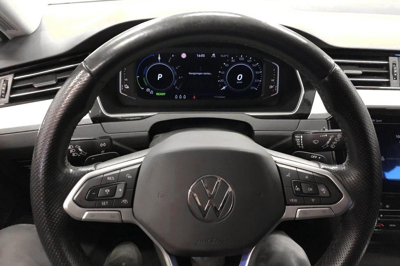 VW Passat 1.4 GTE Sportscombi (218hk) - 117 140 km - Automaattinen - valkoinen - 2022