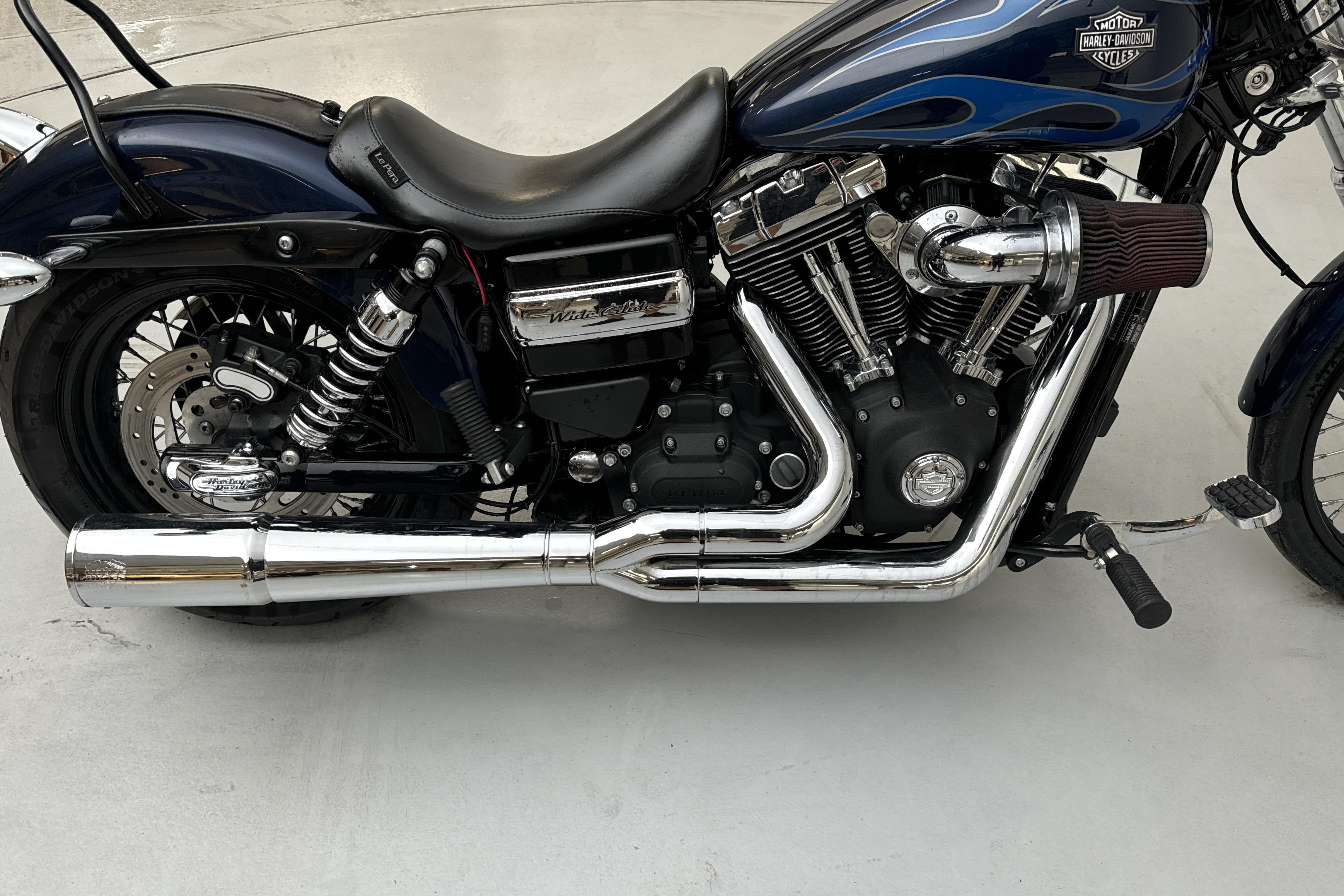 HARLEY-DAVIDSON FXDWG Motorcykel - 29 340 km - Käsitsi - sinine - 2012