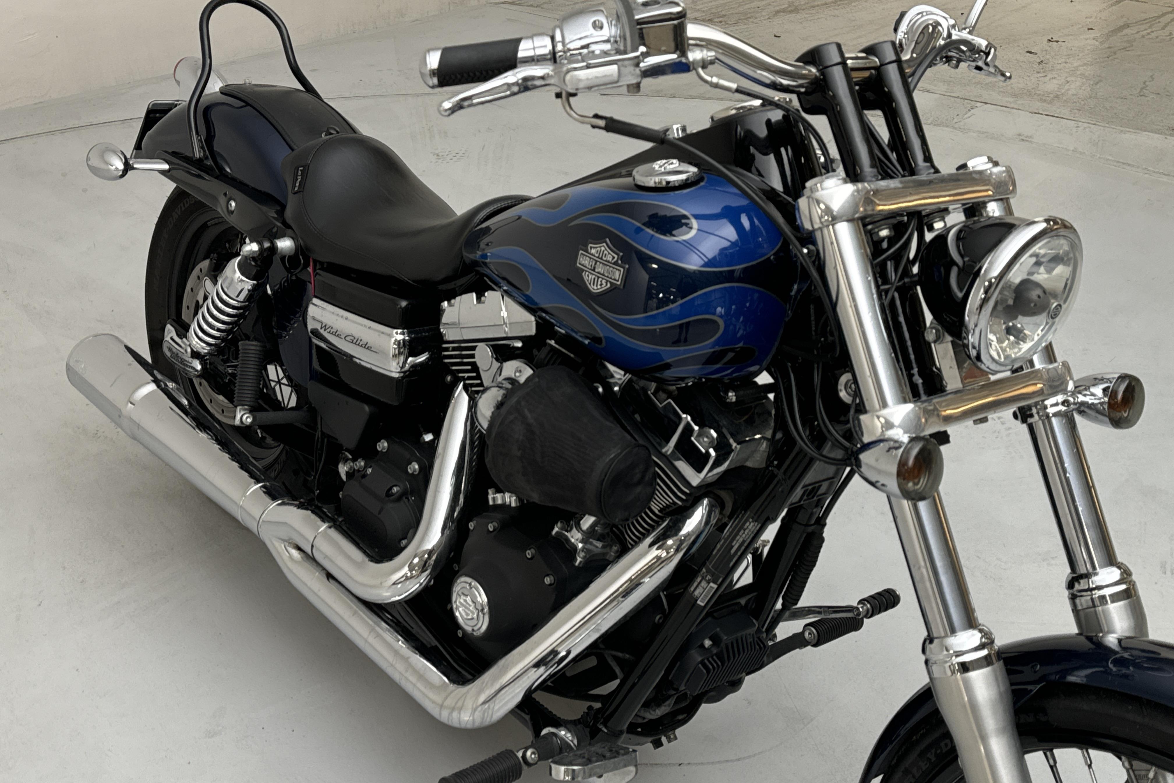 HARLEY-DAVIDSON FXDWG Motorcykel - 29 340 km - Käsitsi - sinine - 2012