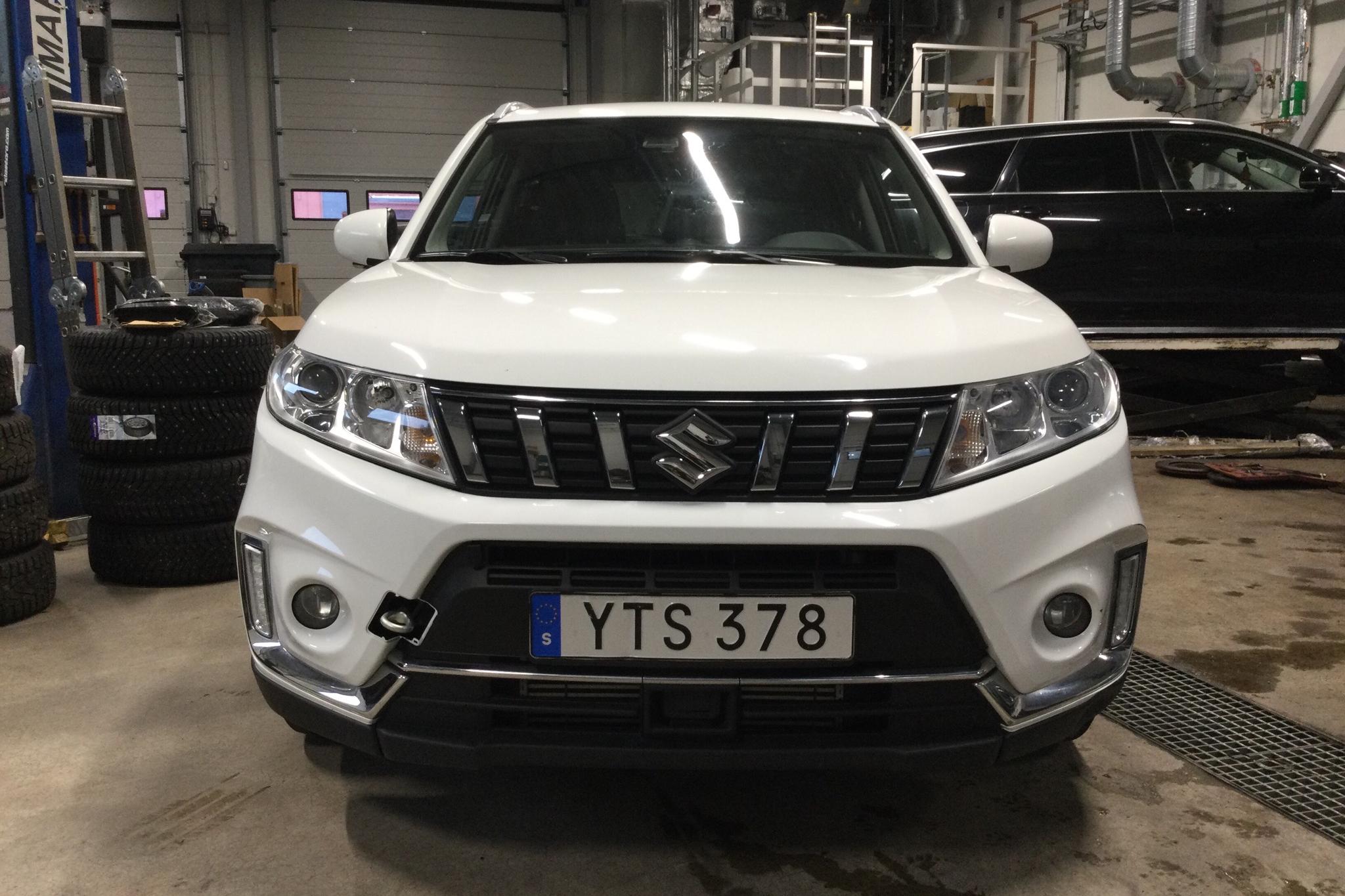 Suzuki Vitara 1.4T Boosterjet Allgrip 4x4 (140hk) - 111 490 km - Automaattinen - valkoinen - 2019