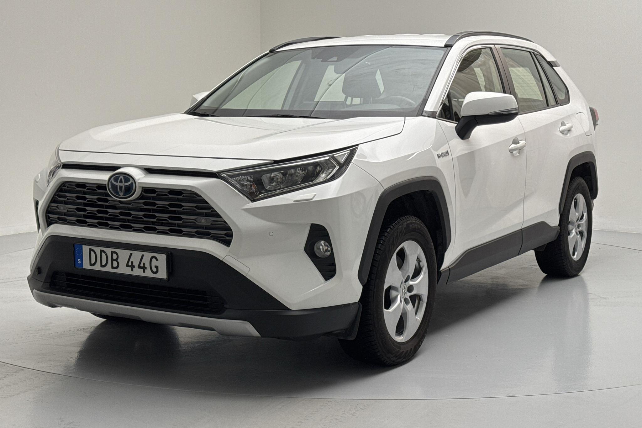 Toyota RAV4 2.5 HSD AWD (222hk) - 125 960 km - Automatic - white - 2020