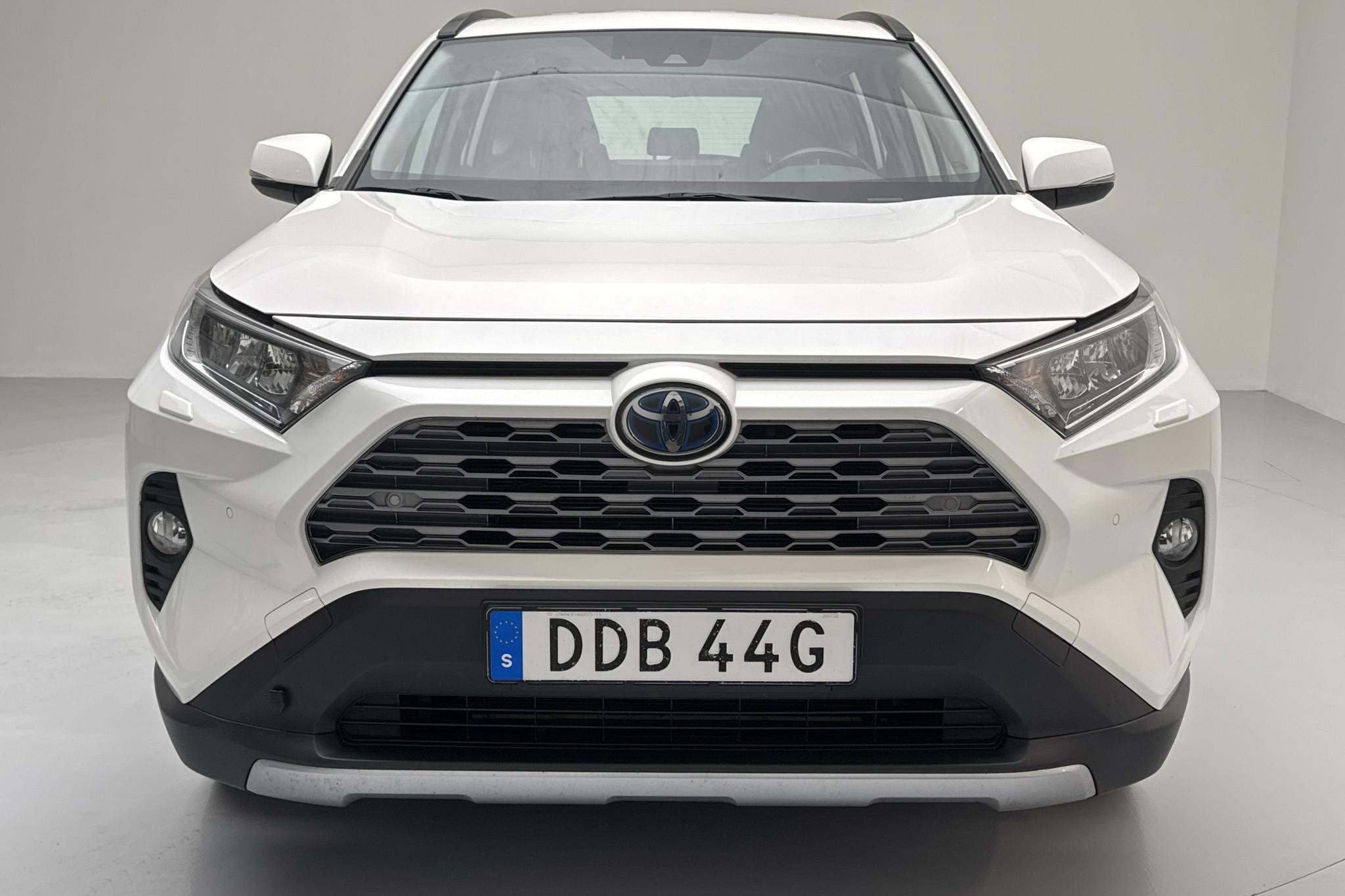 Toyota RAV4 2.5 HSD AWD (222hk) - 125 960 km - Automaattinen - valkoinen - 2020