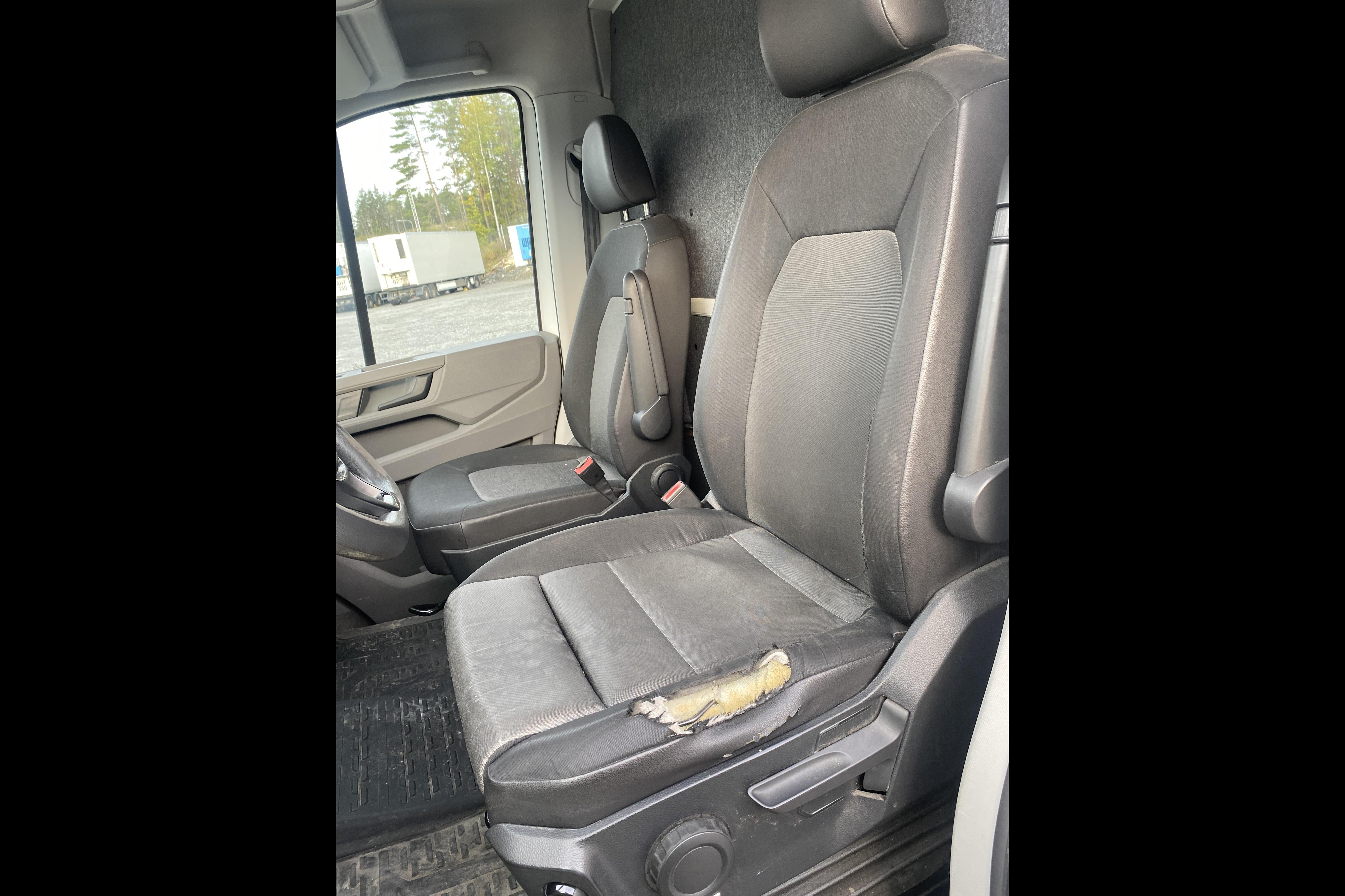 VW CRAFTER 55 EH - 227 675 km - Automat - vit - 2019