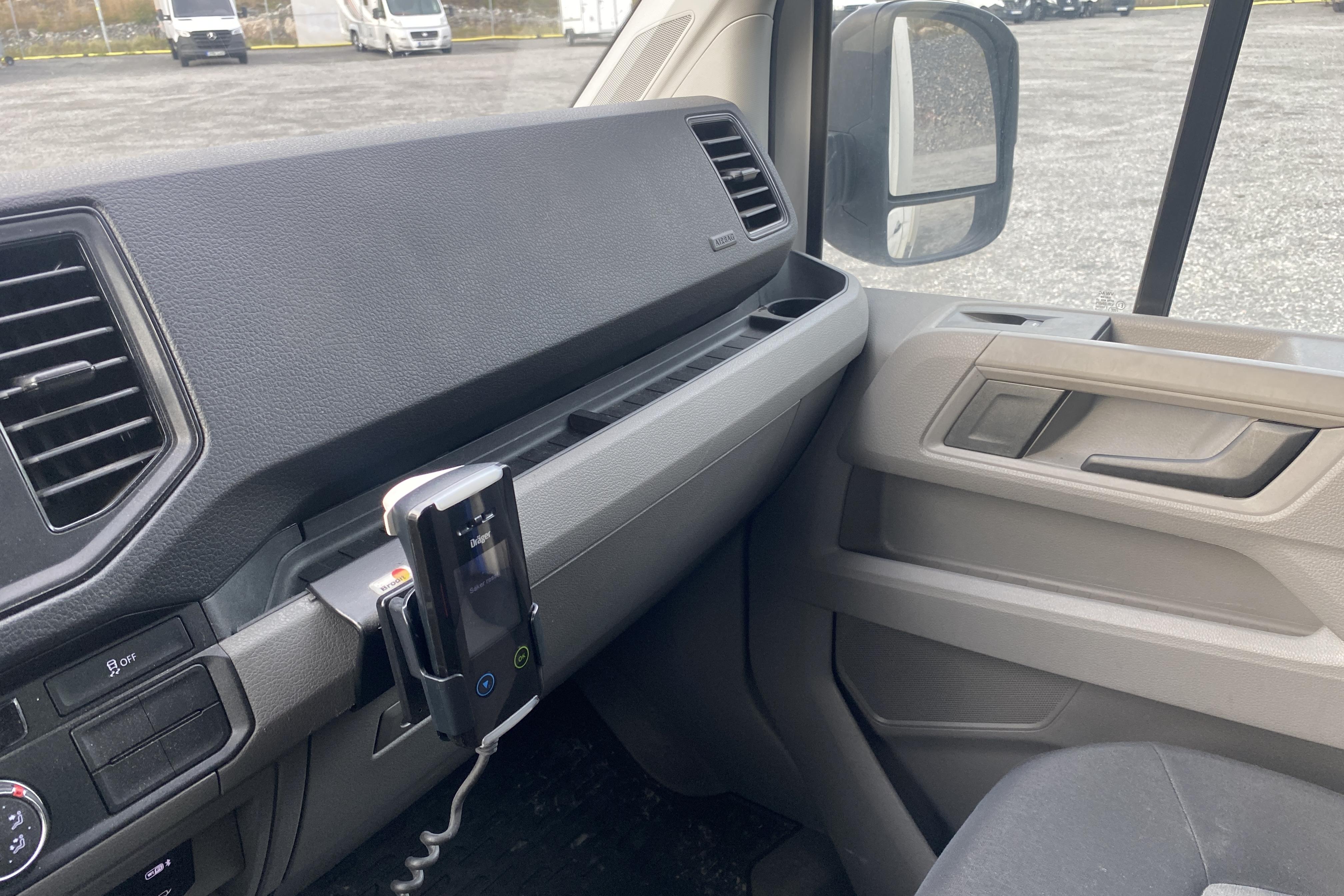 VW CRAFTER 55 EH - 227 675 km - Automaattinen - valkoinen - 2019